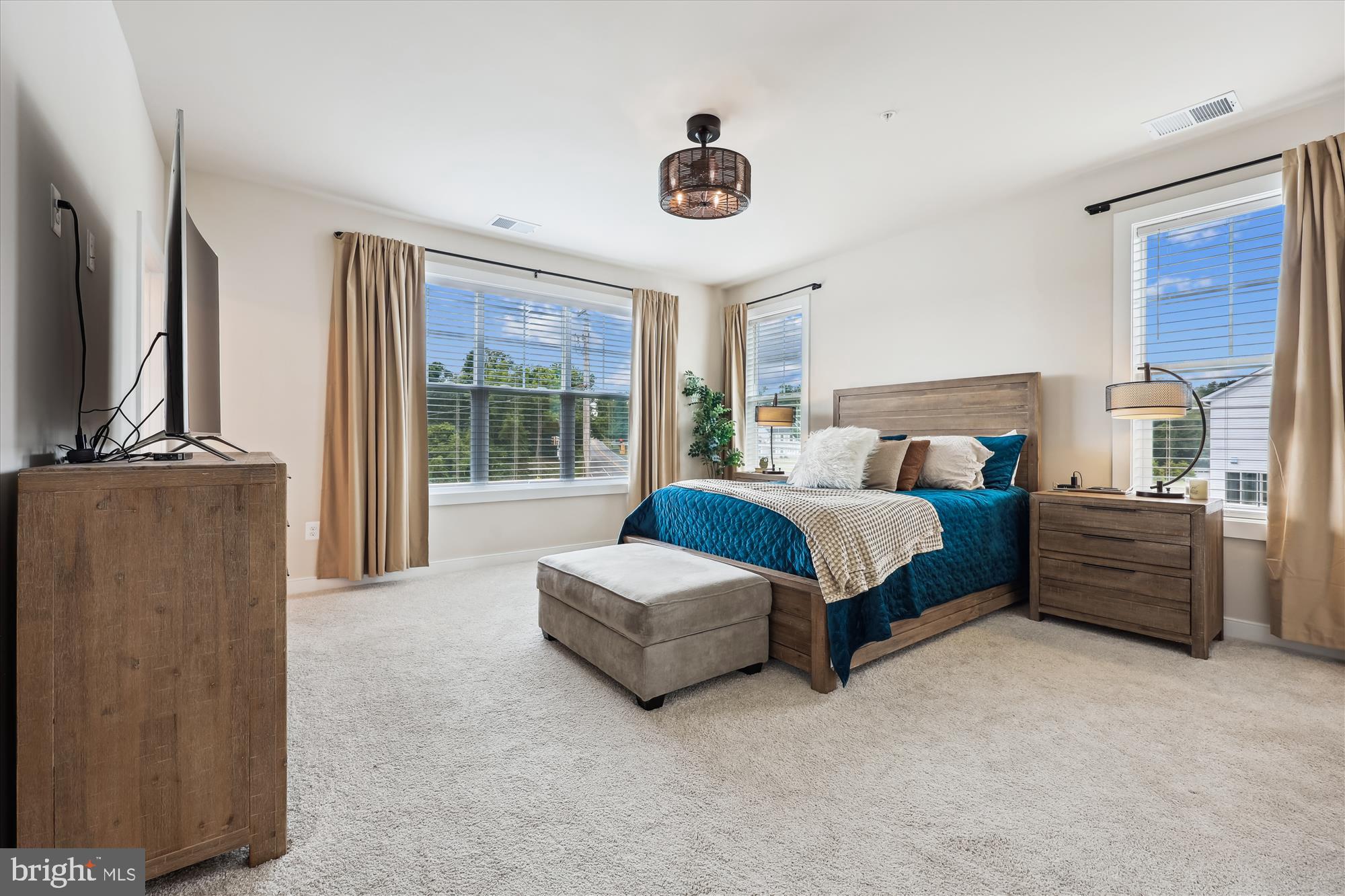 TALLYN RIDGE - Residential