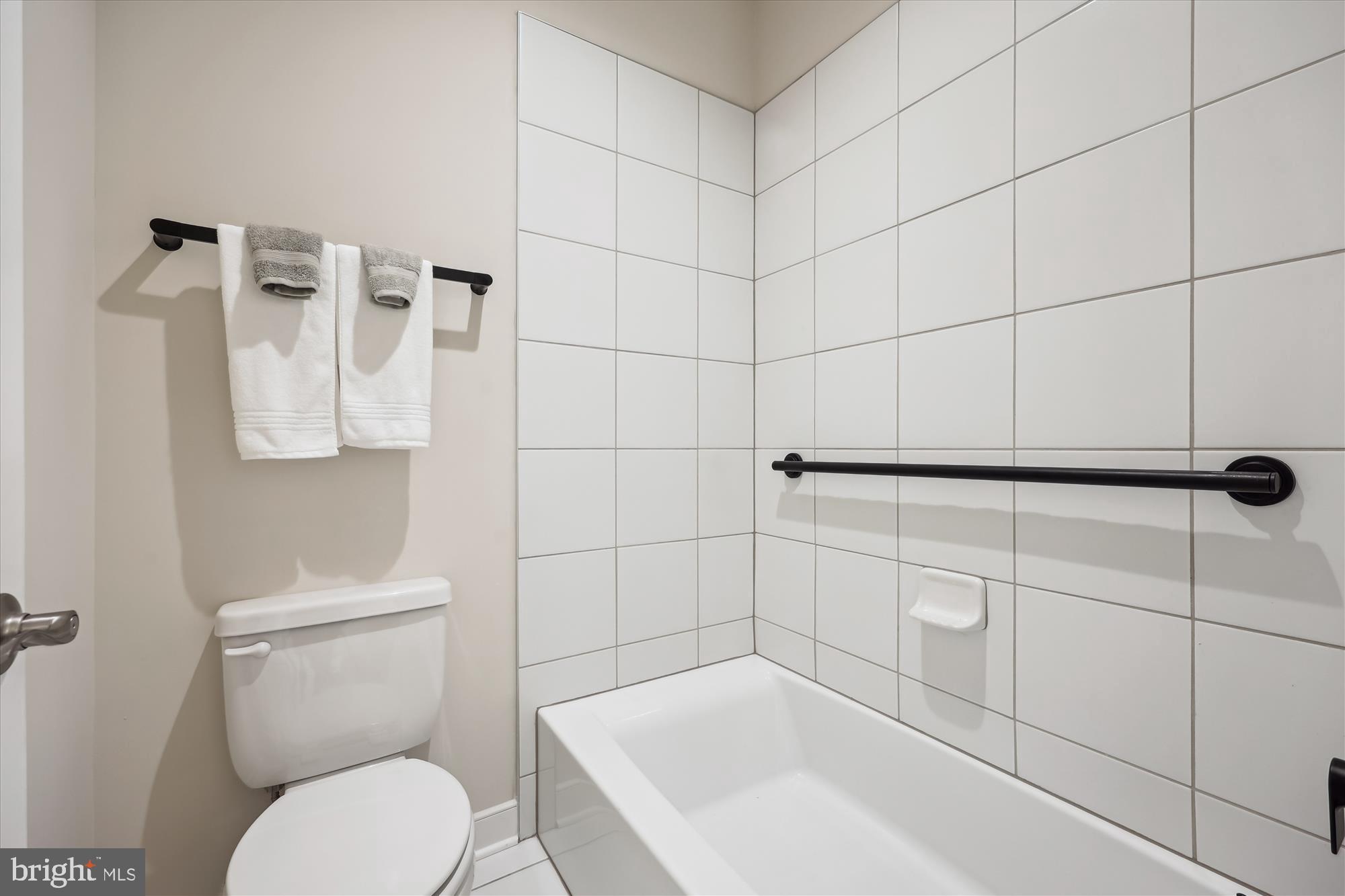 TALLYN RIDGE - Residential