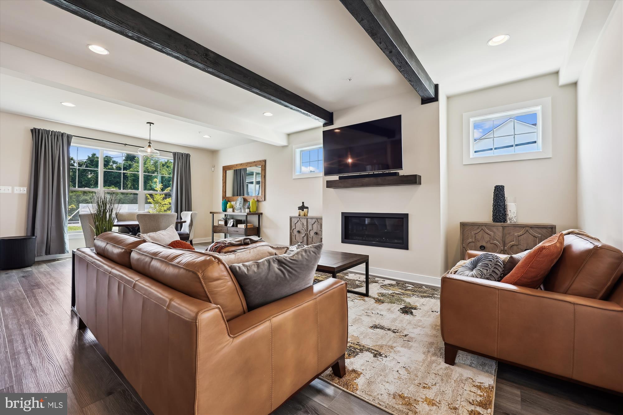 TALLYN RIDGE - Residential