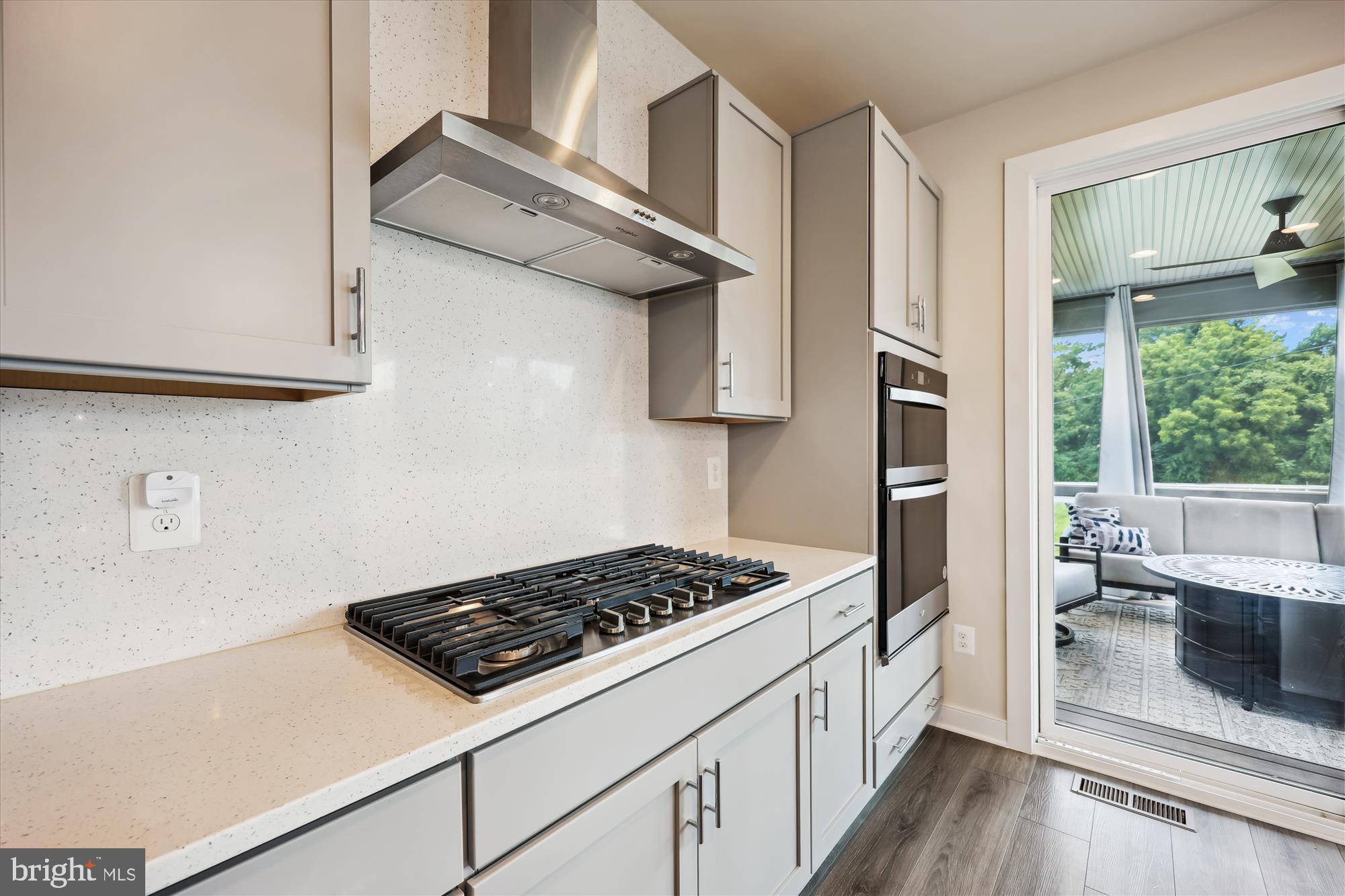 TALLYN RIDGE - Residential