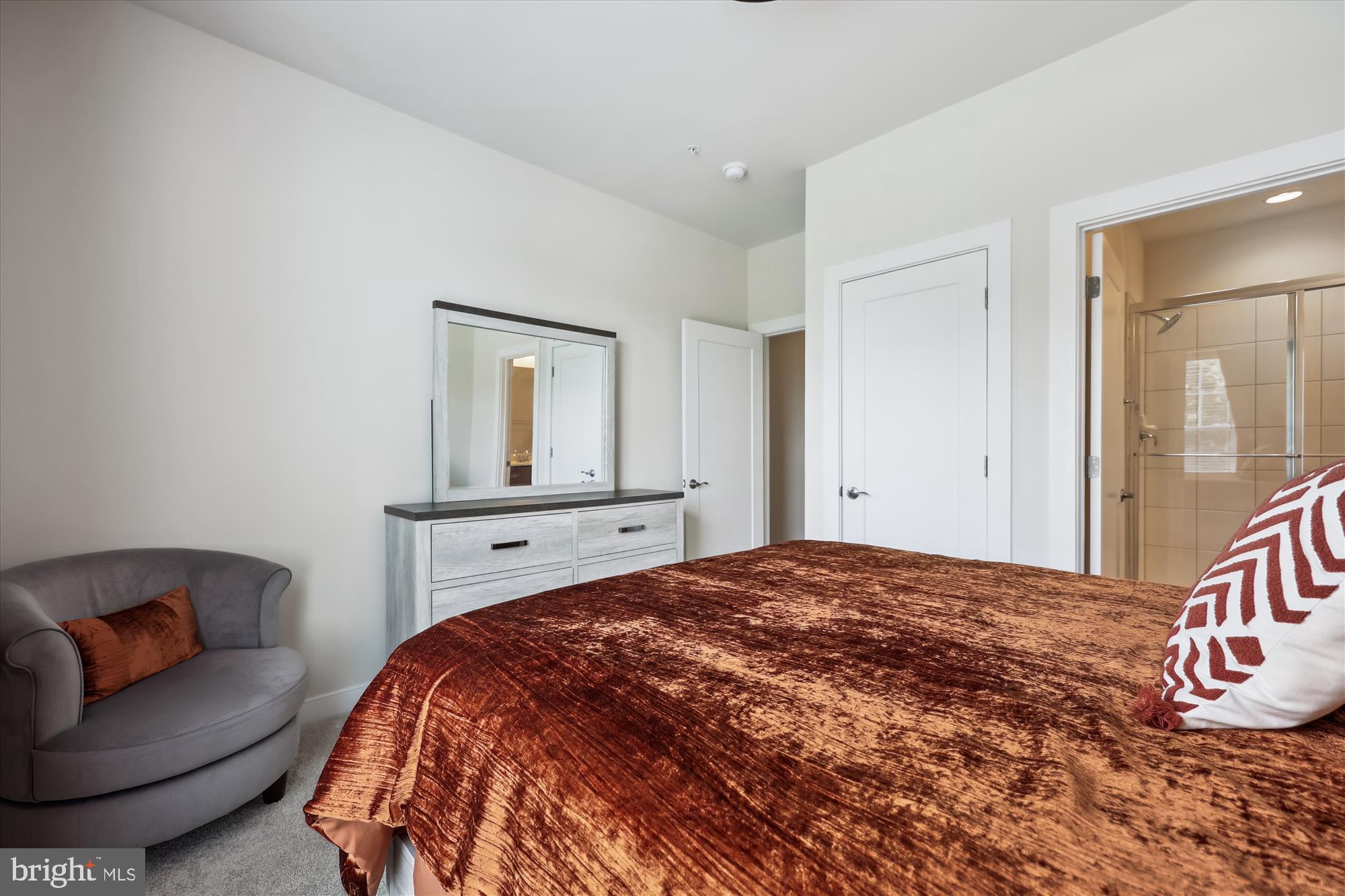 TALLYN RIDGE - Residential