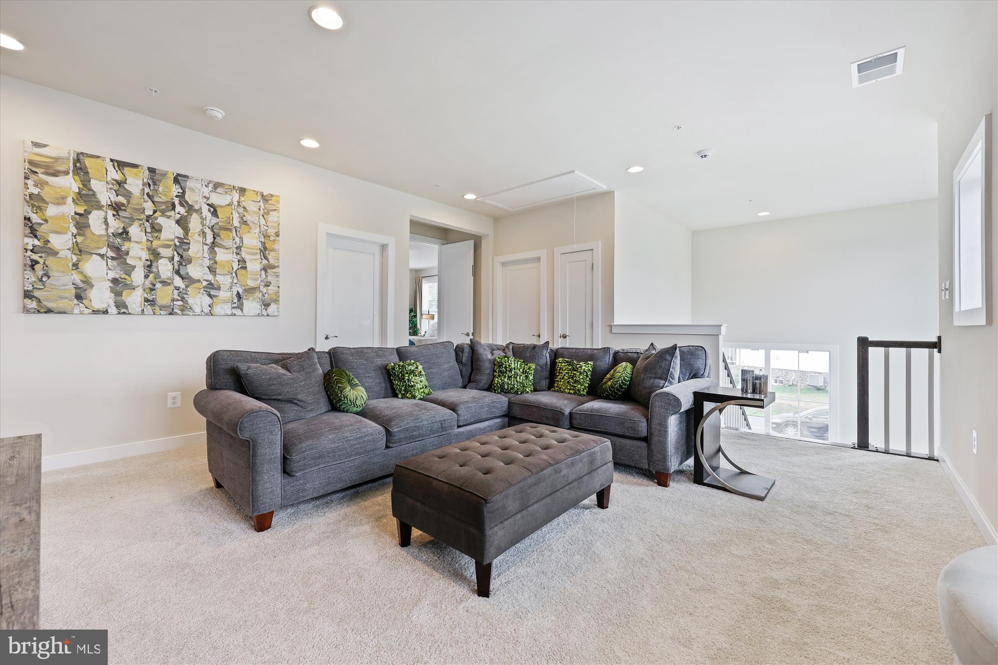 TALLYN RIDGE - Residential