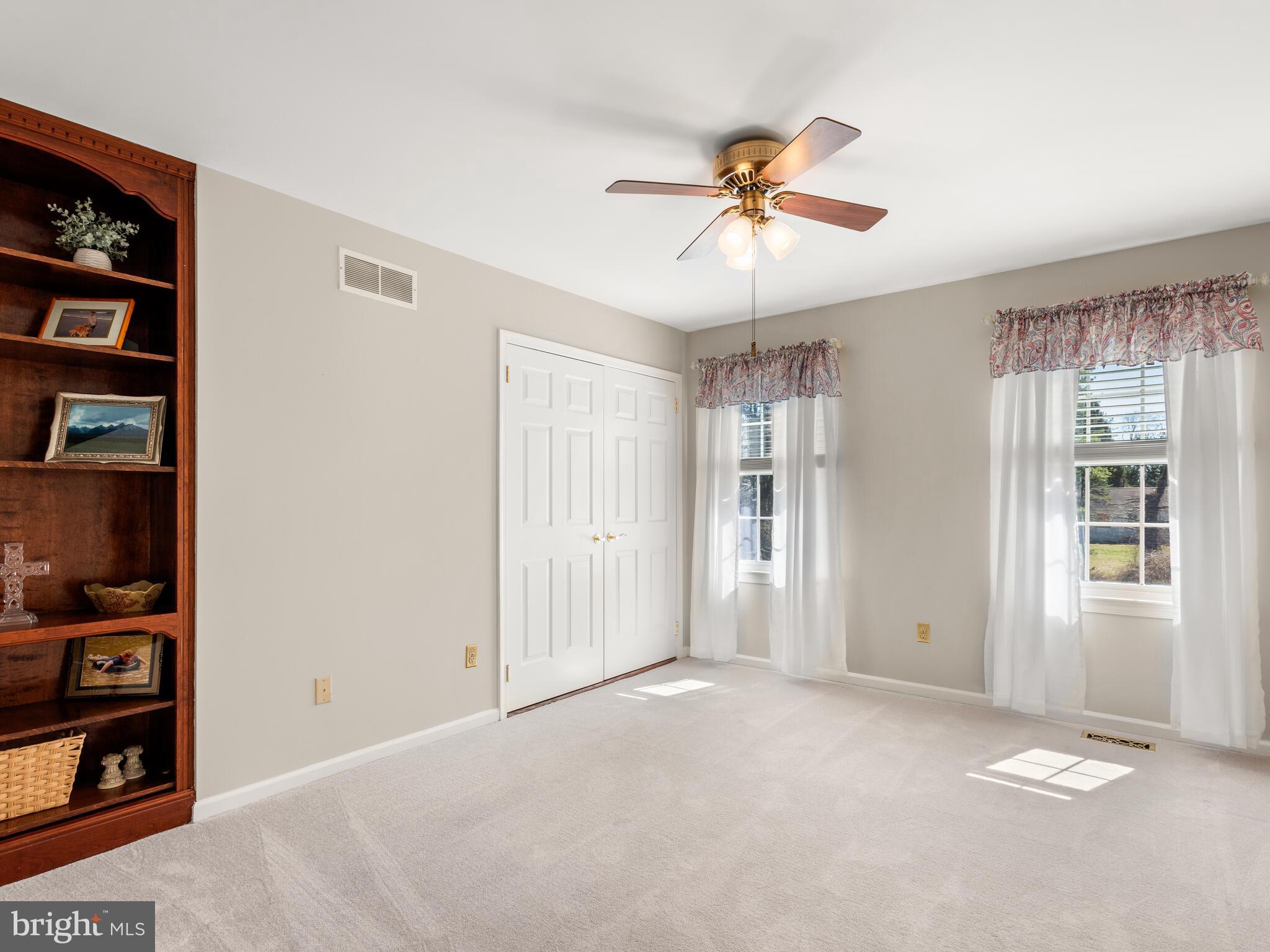 BOW TREE - Residential