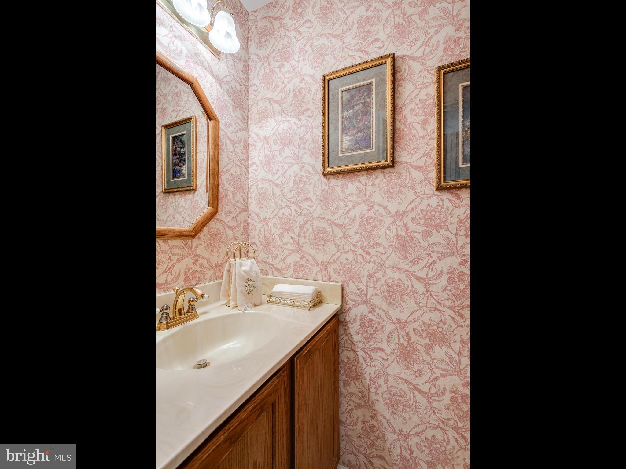 BOW TREE - Residential