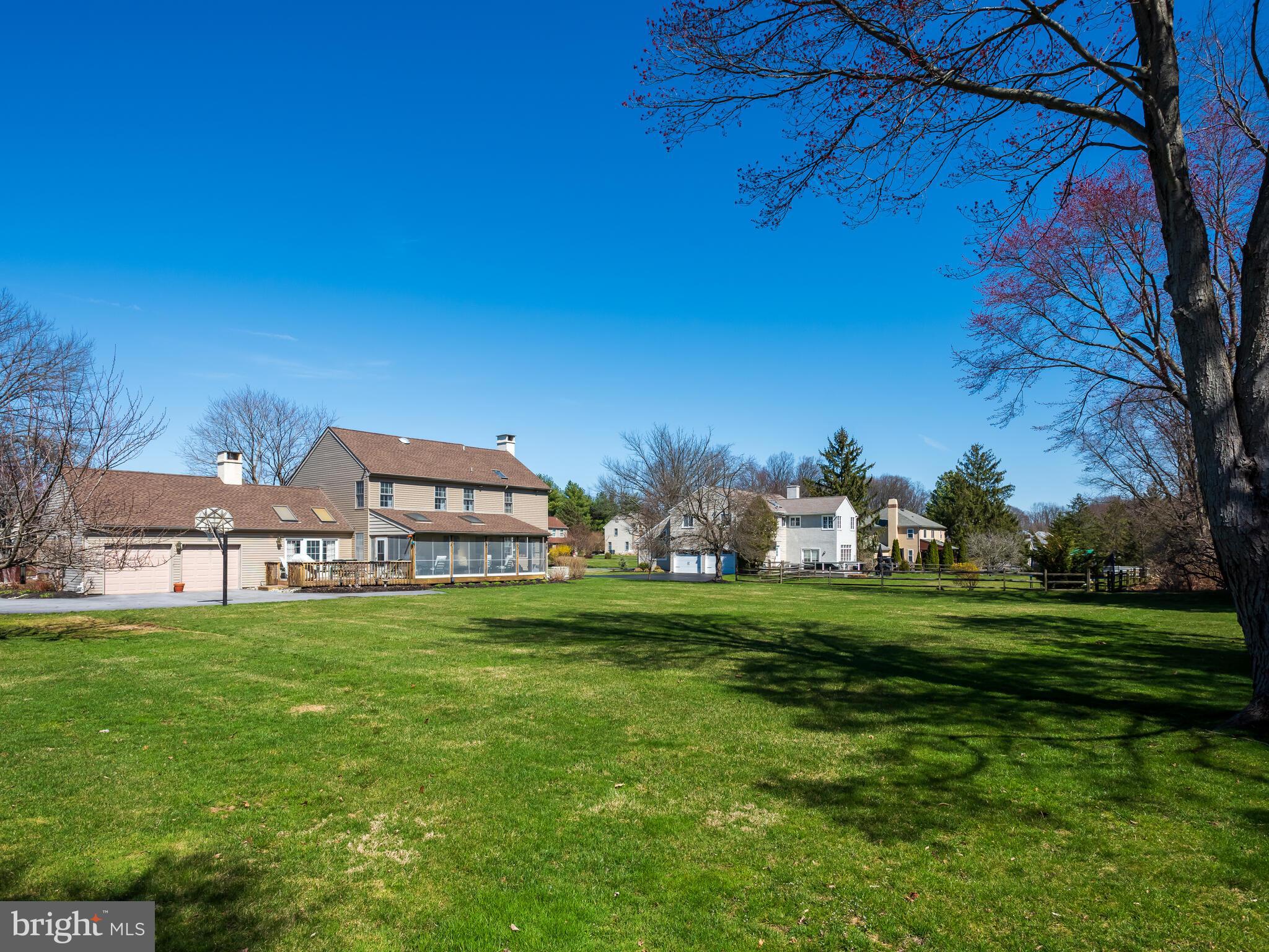BOW TREE - Residential