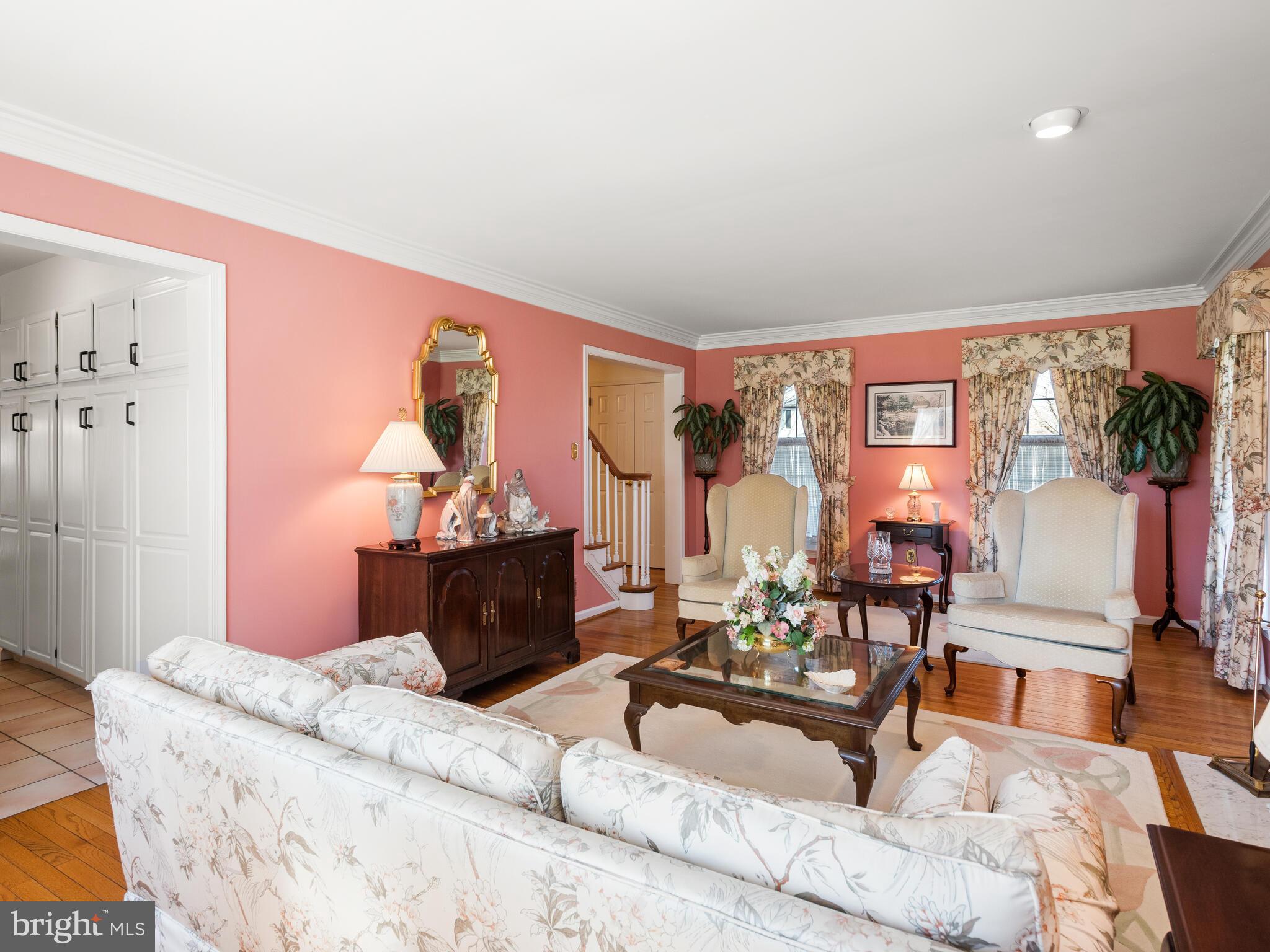 BOW TREE - Residential