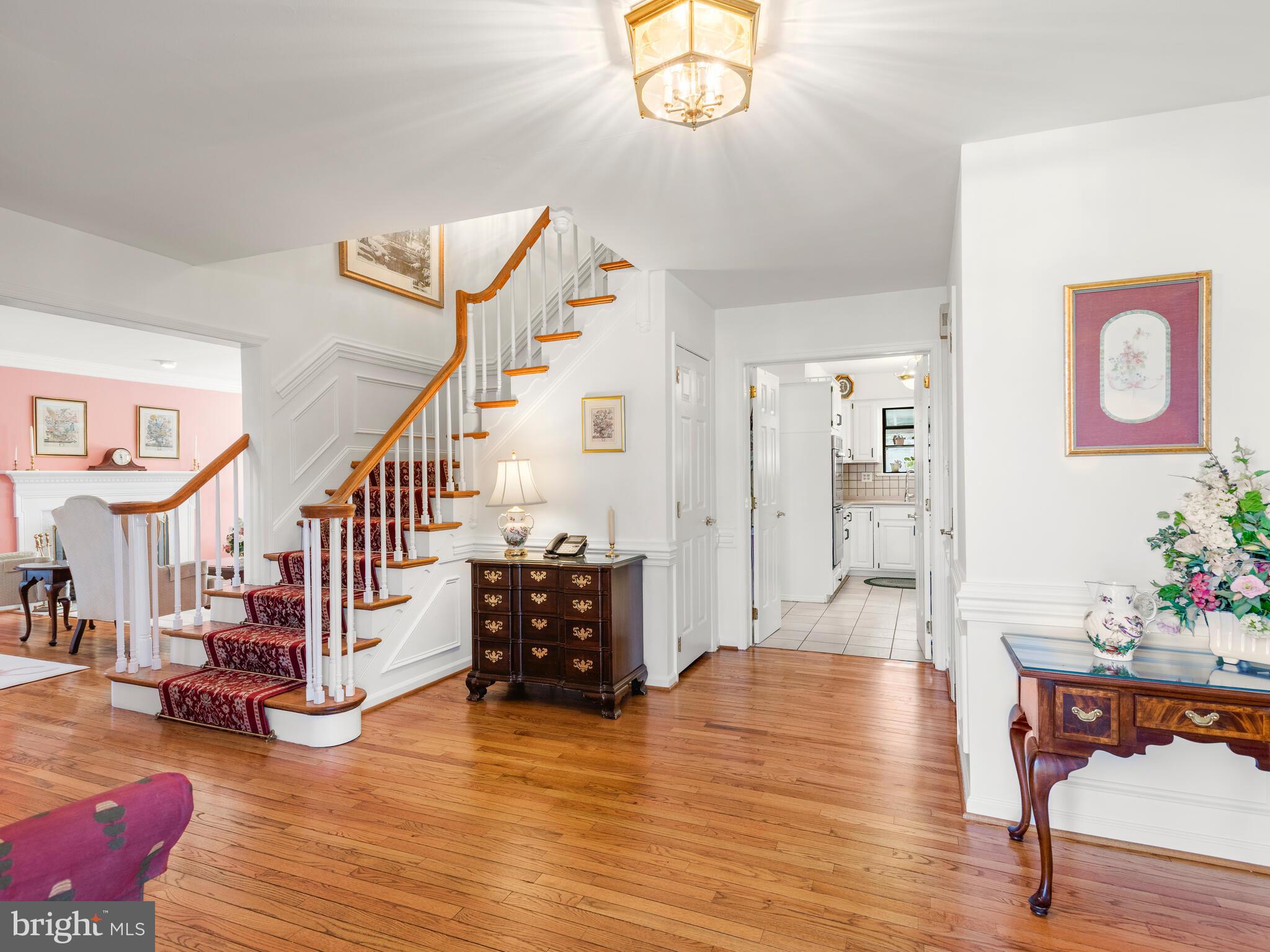 BOW TREE - Residential