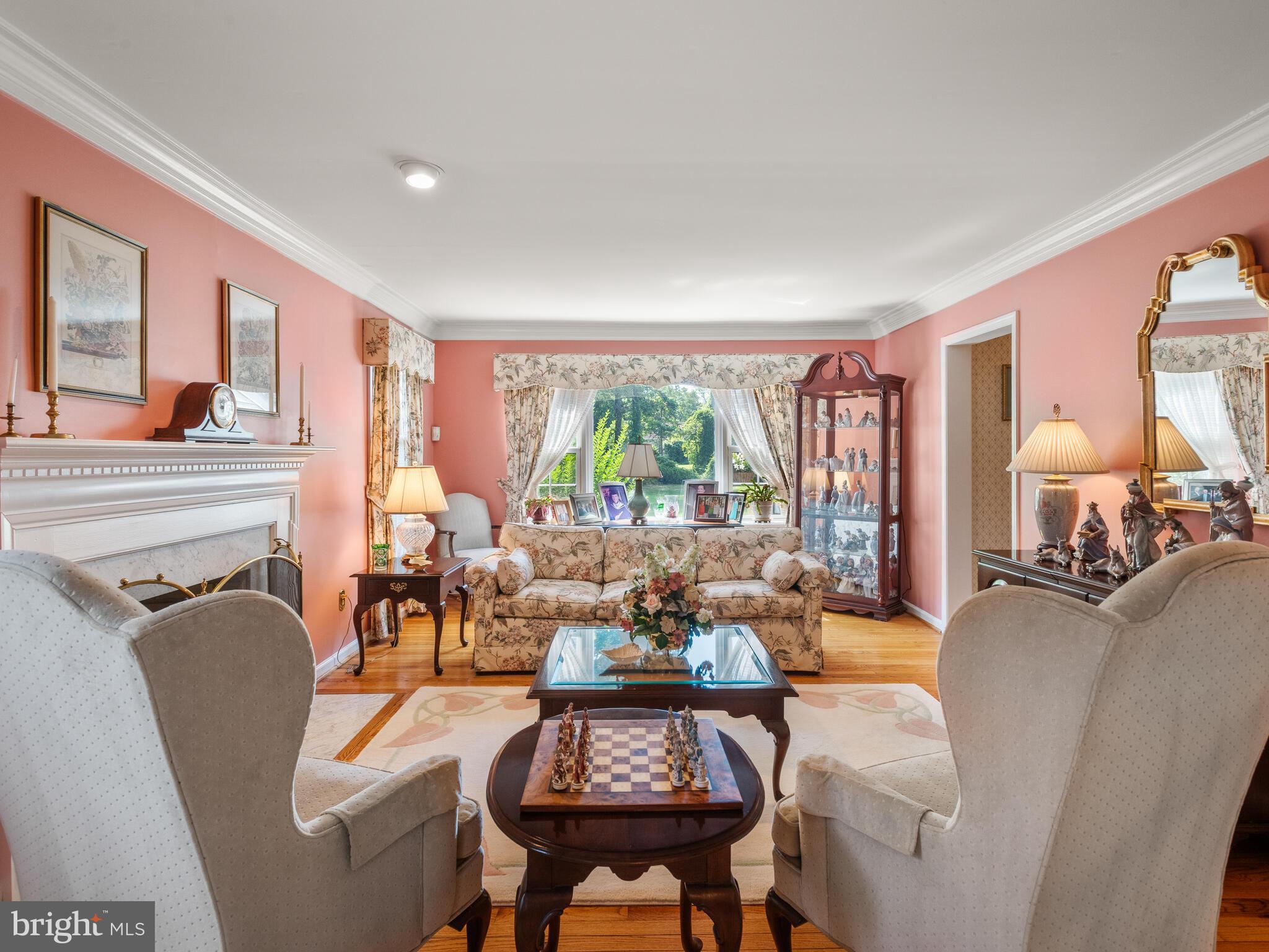 BOW TREE - Residential