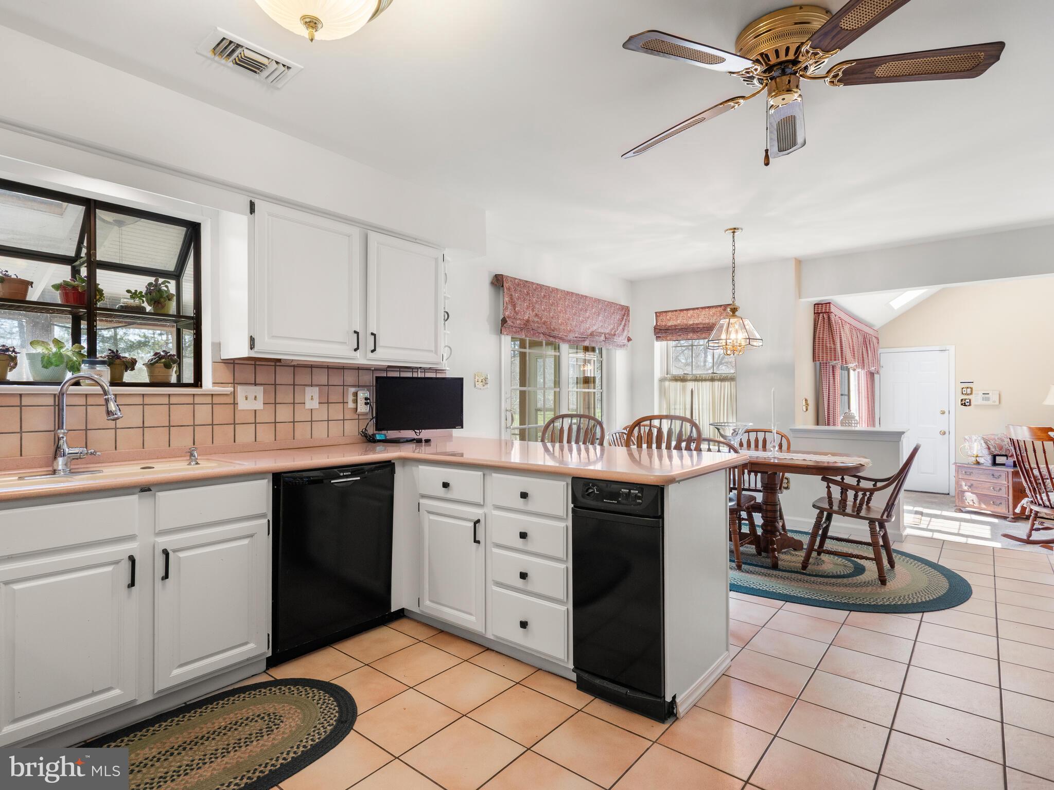 BOW TREE - Residential