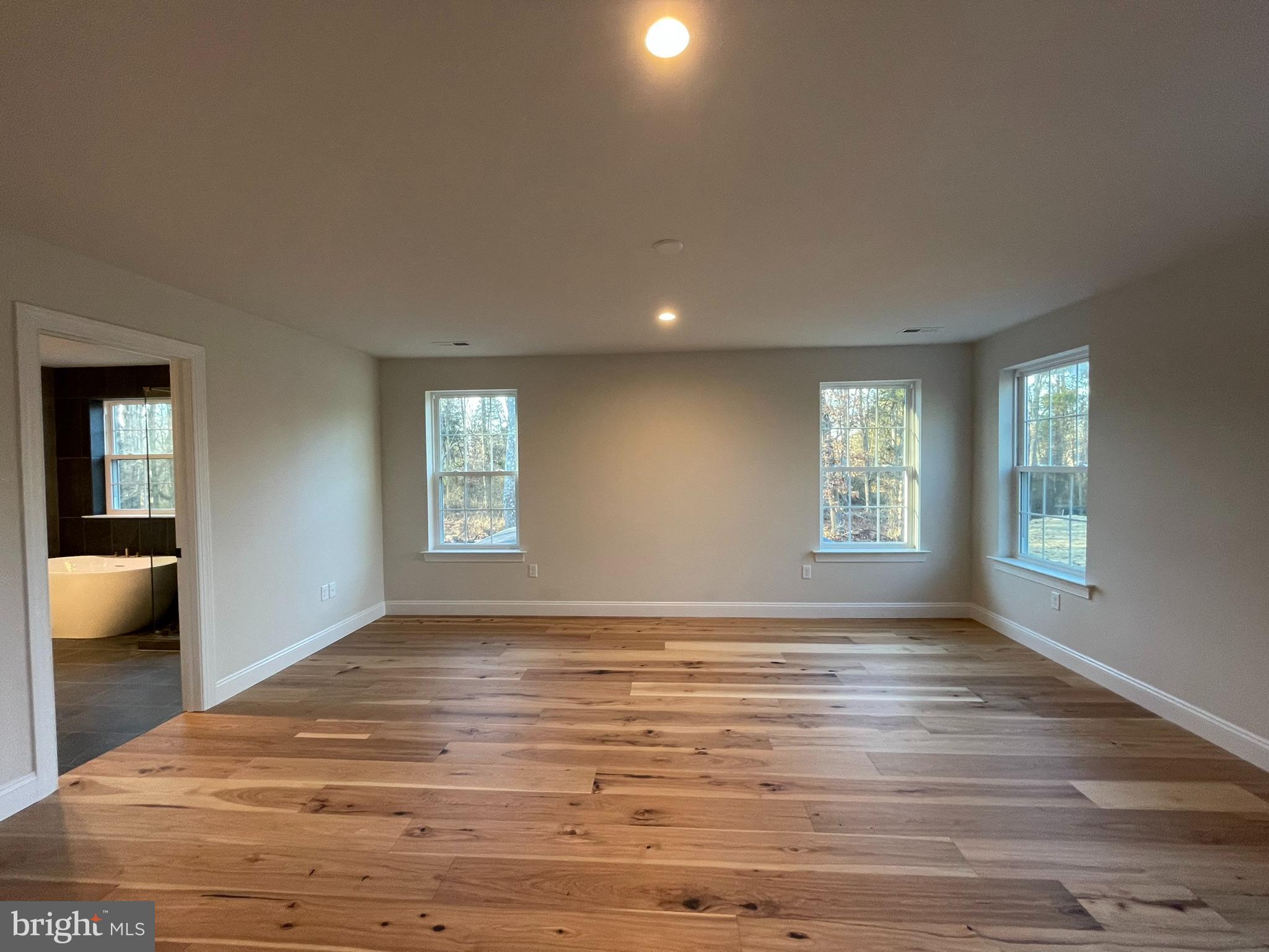 NON AVAILABLE - Residential