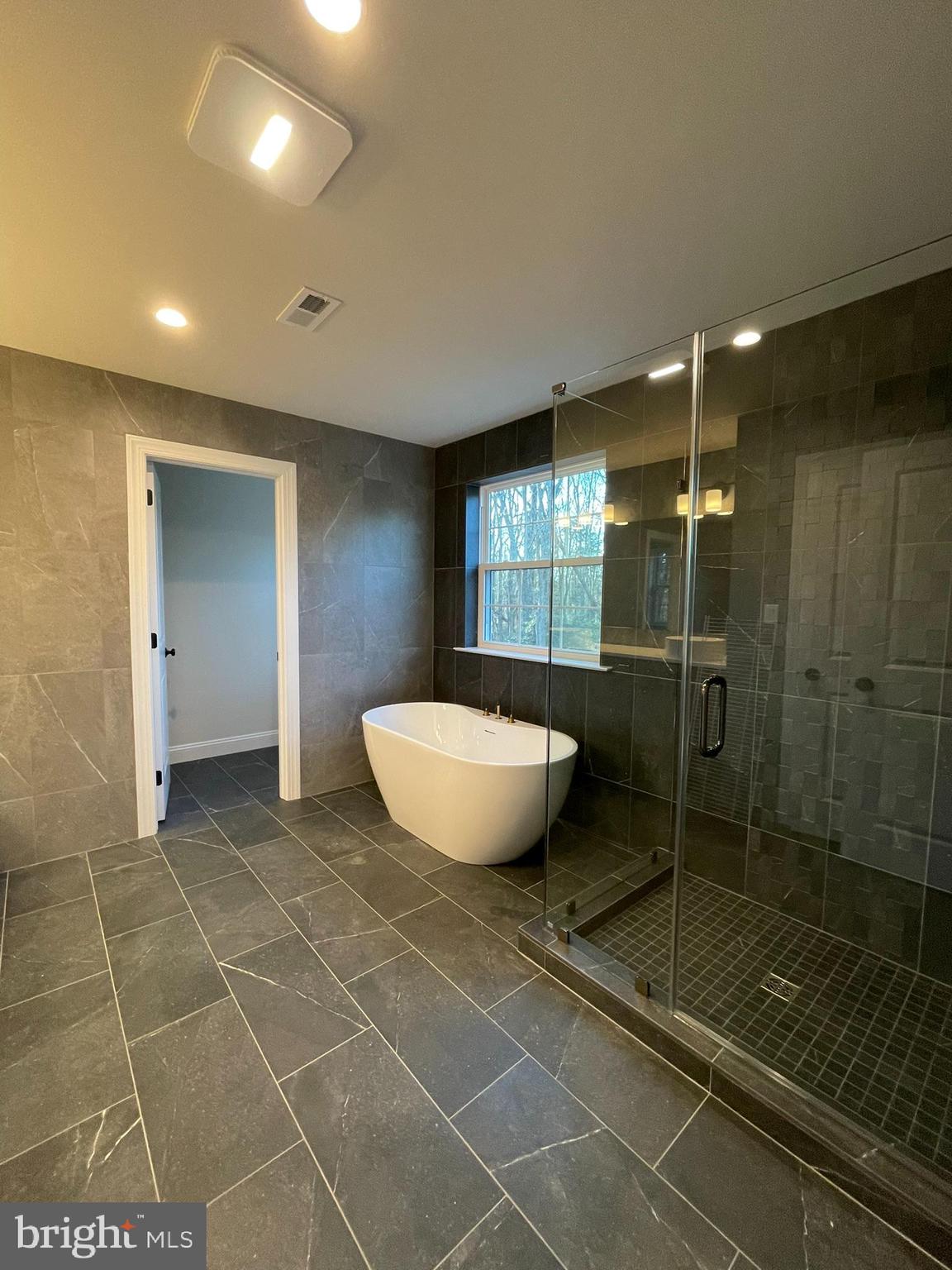 NON AVAILABLE - Residential