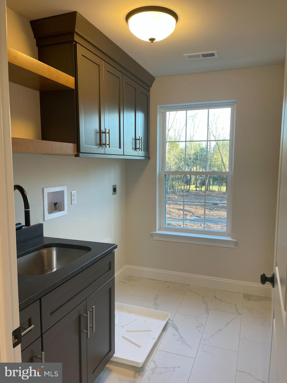 NON AVAILABLE - Residential