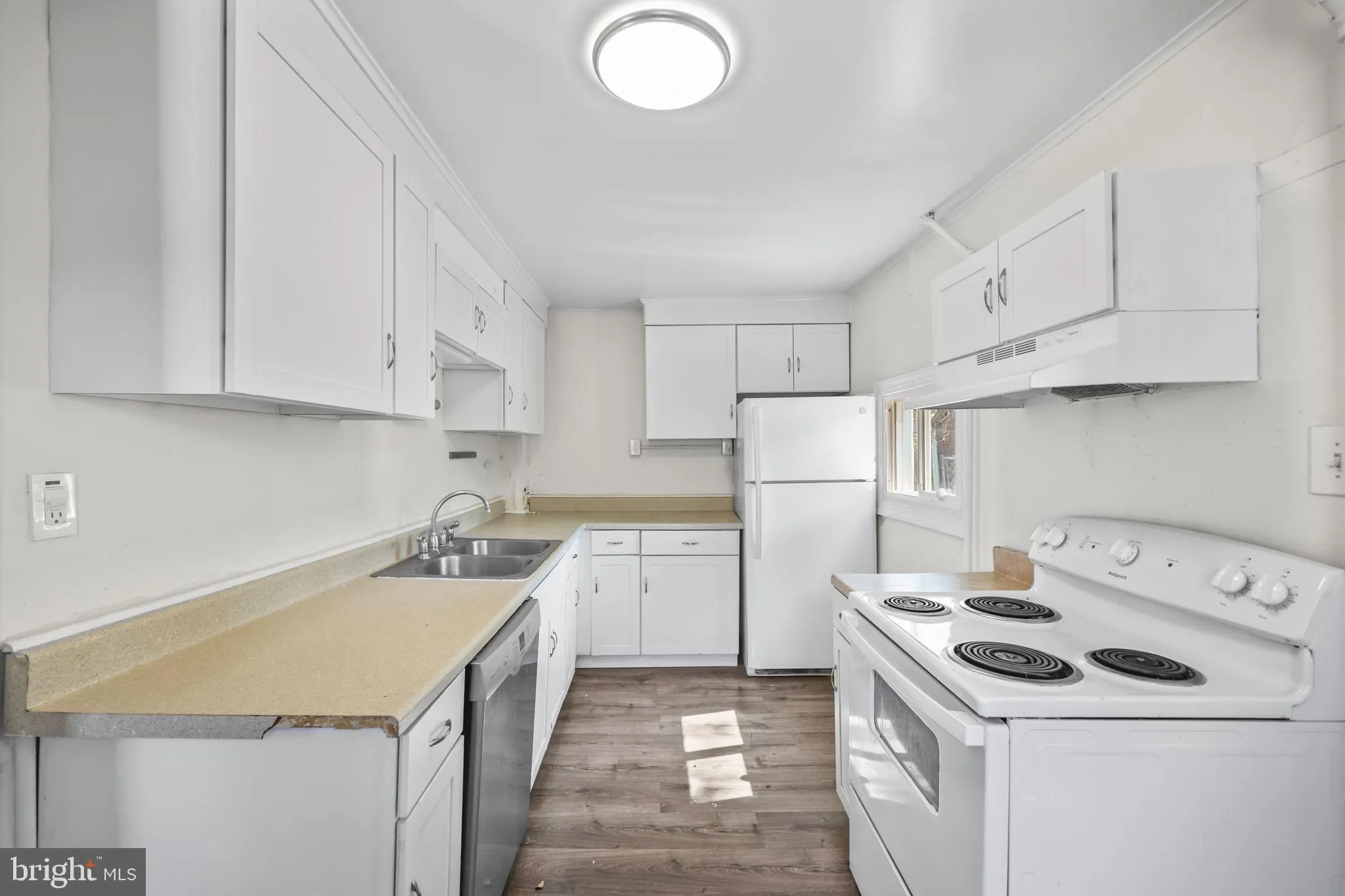 Princeton, New Jersey 08542, United States, 4 Bedrooms Bedrooms, ,2 BathroomsBathrooms,Residential,Contingent,207513