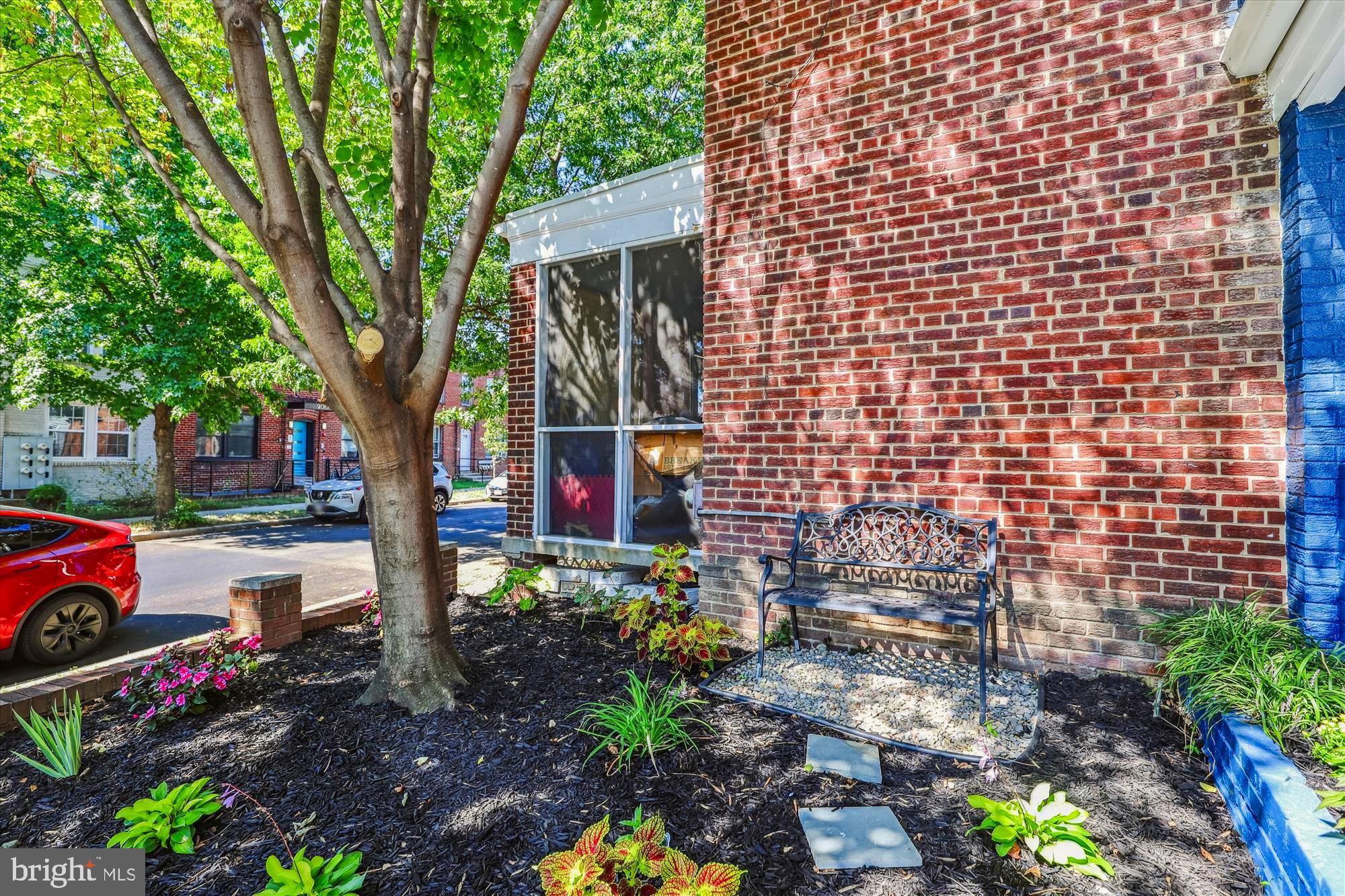 2018 E STREET NE