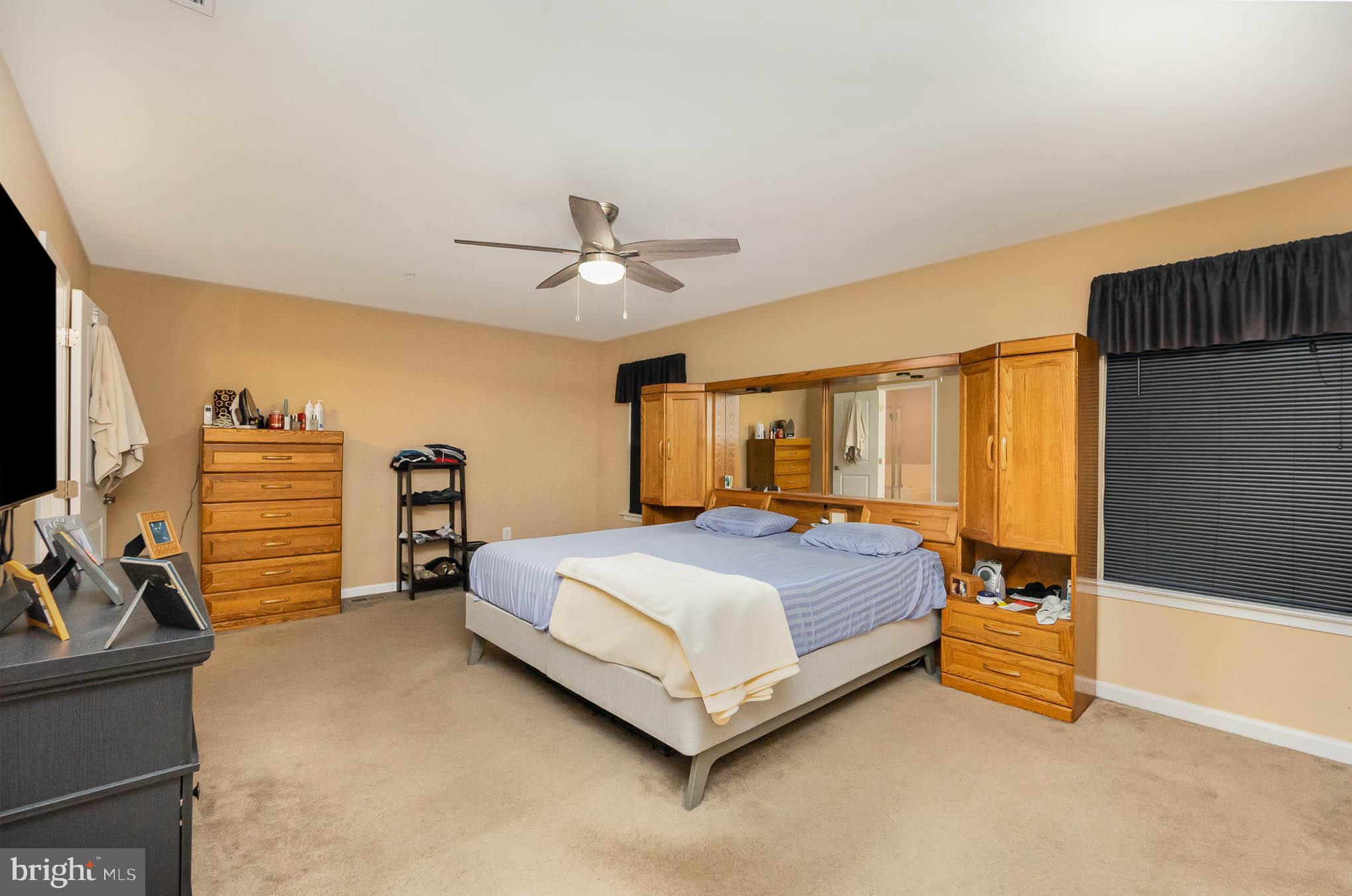 FIELDS AT ROCK GLENN - Residential