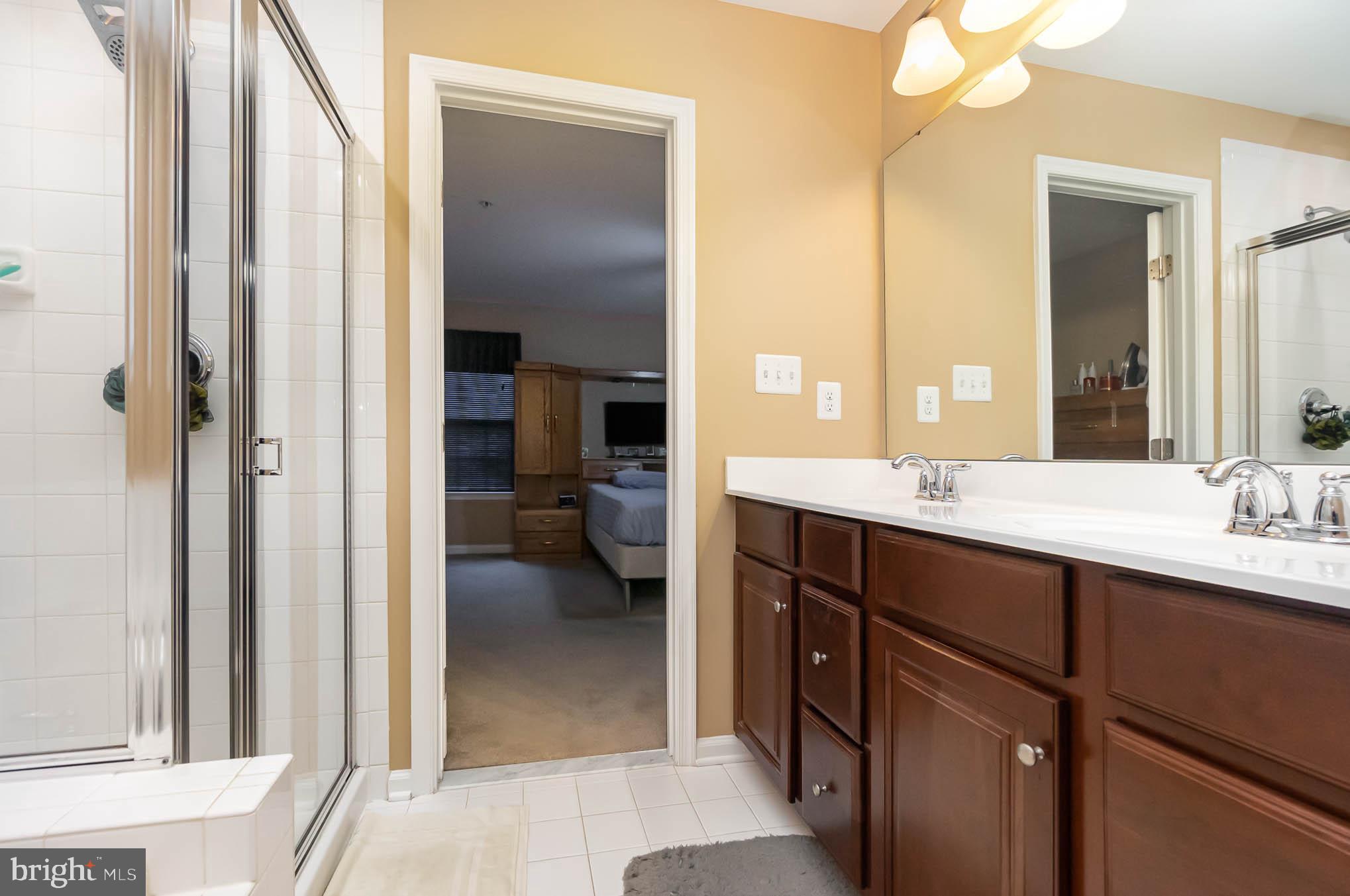 FIELDS AT ROCK GLENN - Residential