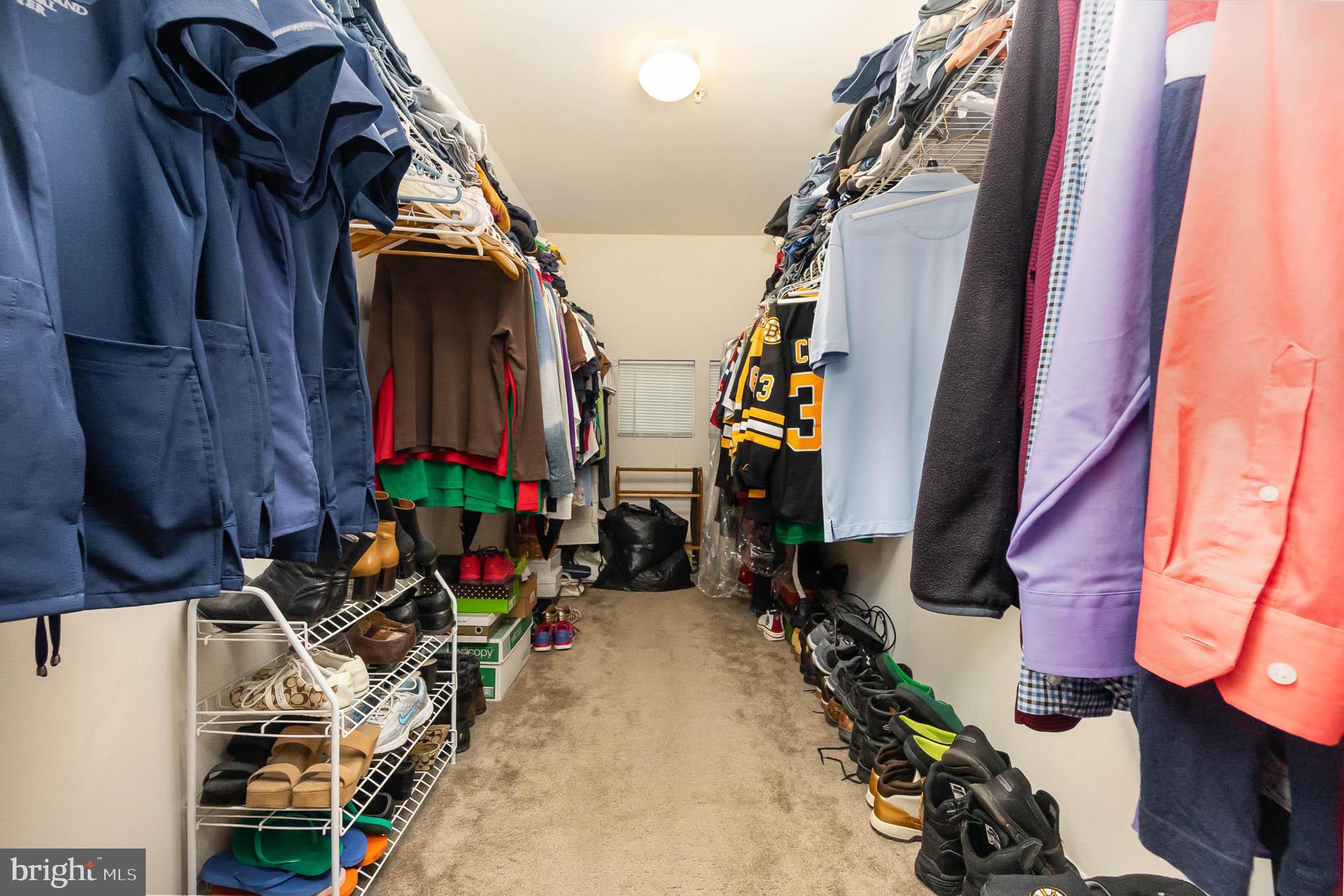 FIELDS AT ROCK GLENN - Residential