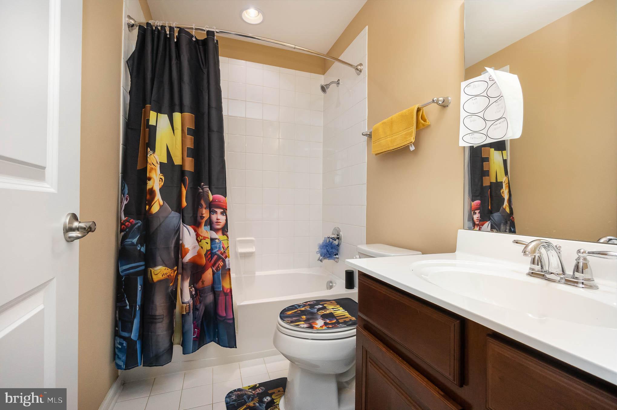 FIELDS AT ROCK GLENN - Residential