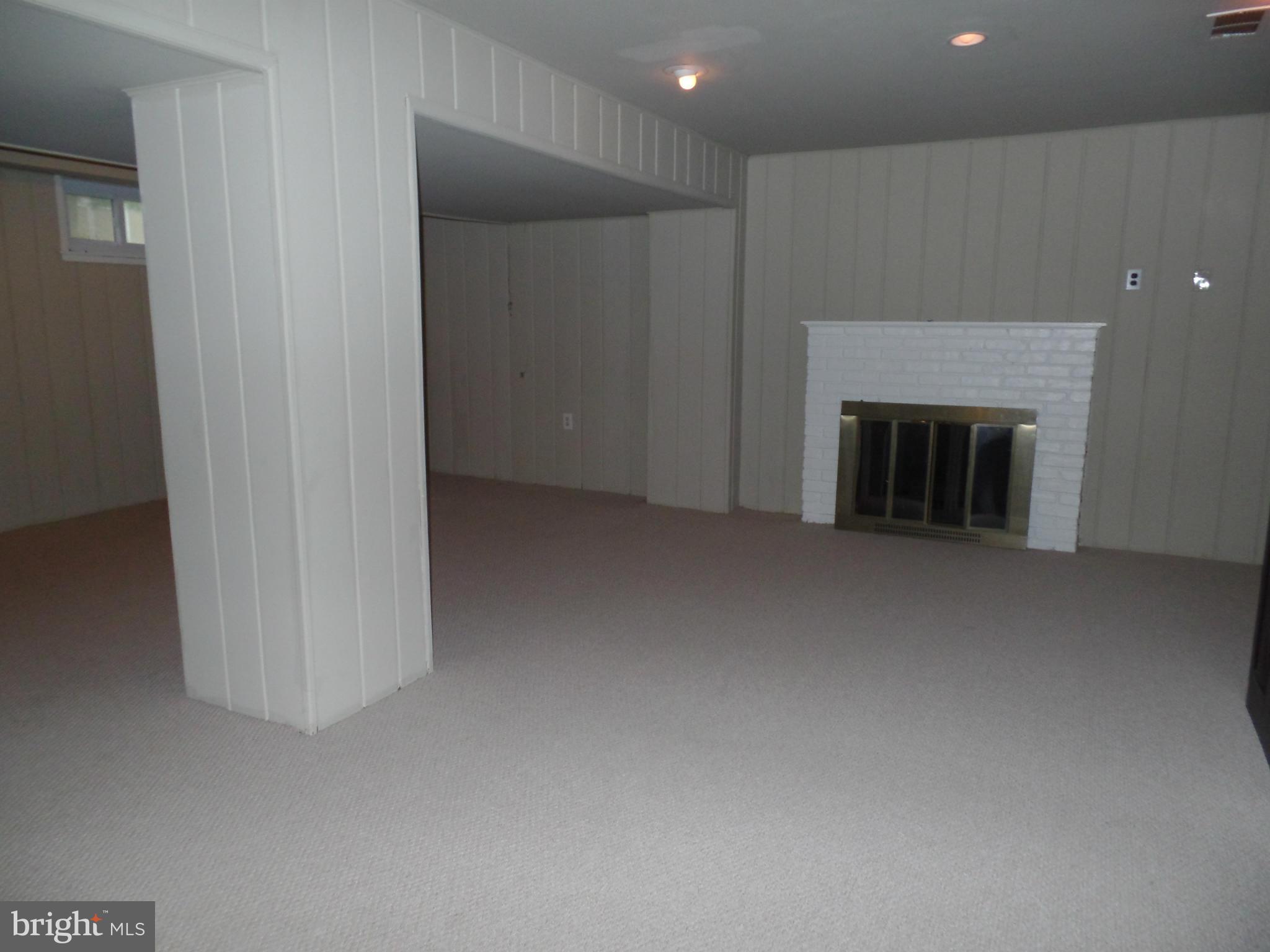 FALLS HILL - Residential Lease