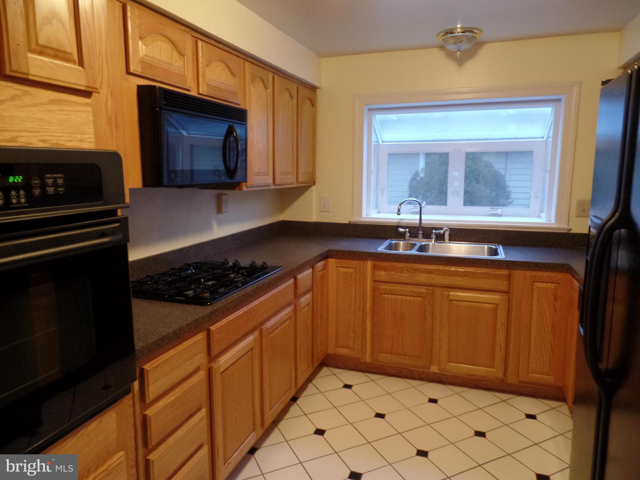 FALLS HILL - Residential Lease