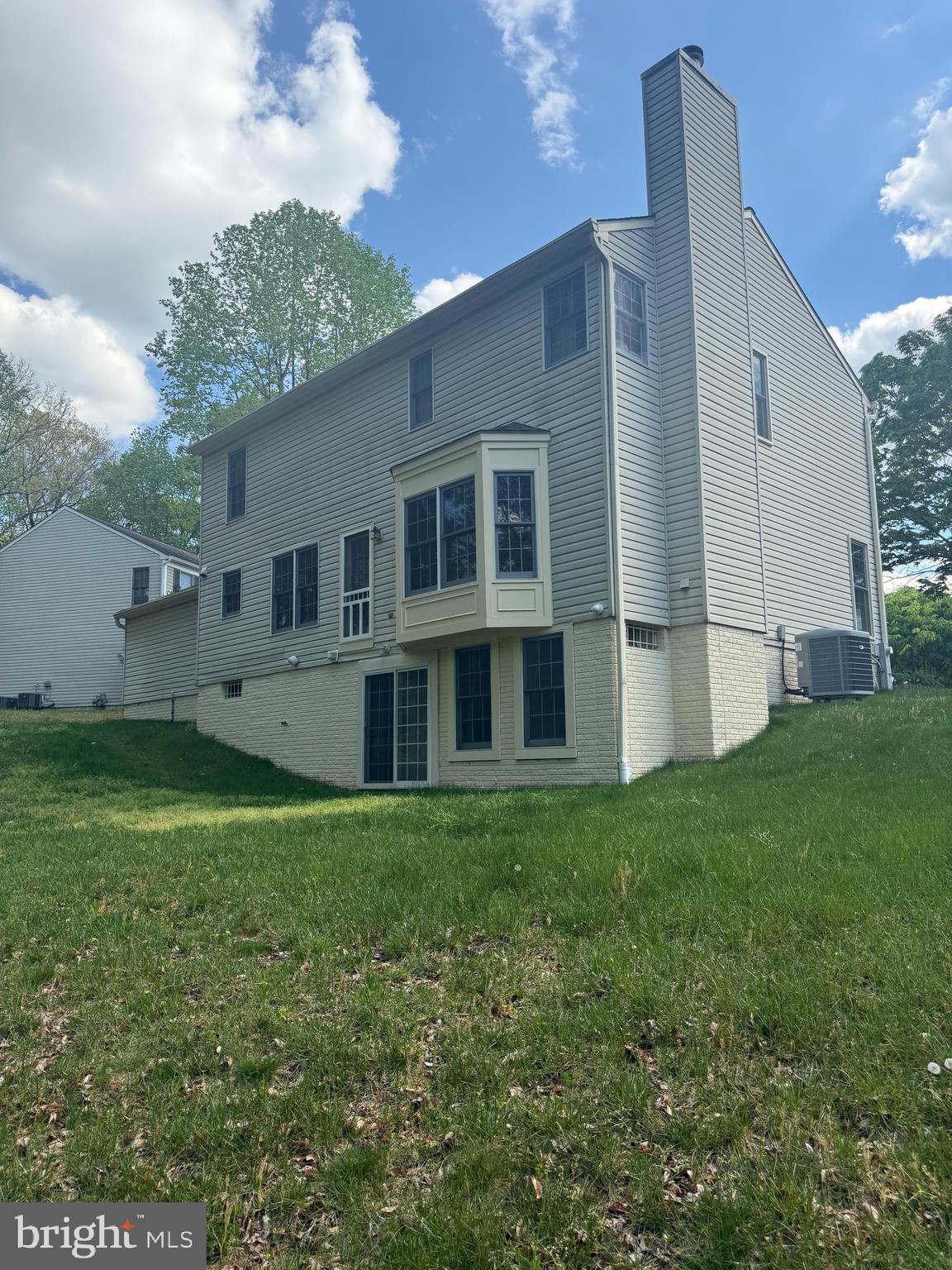 5404 LAKEVALE TERRACE