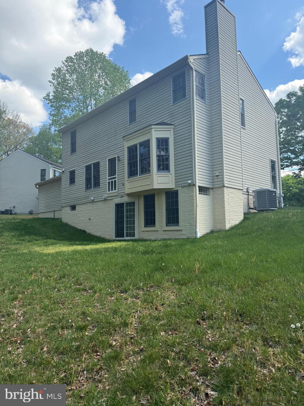 5404 LAKEVALE TERRACE