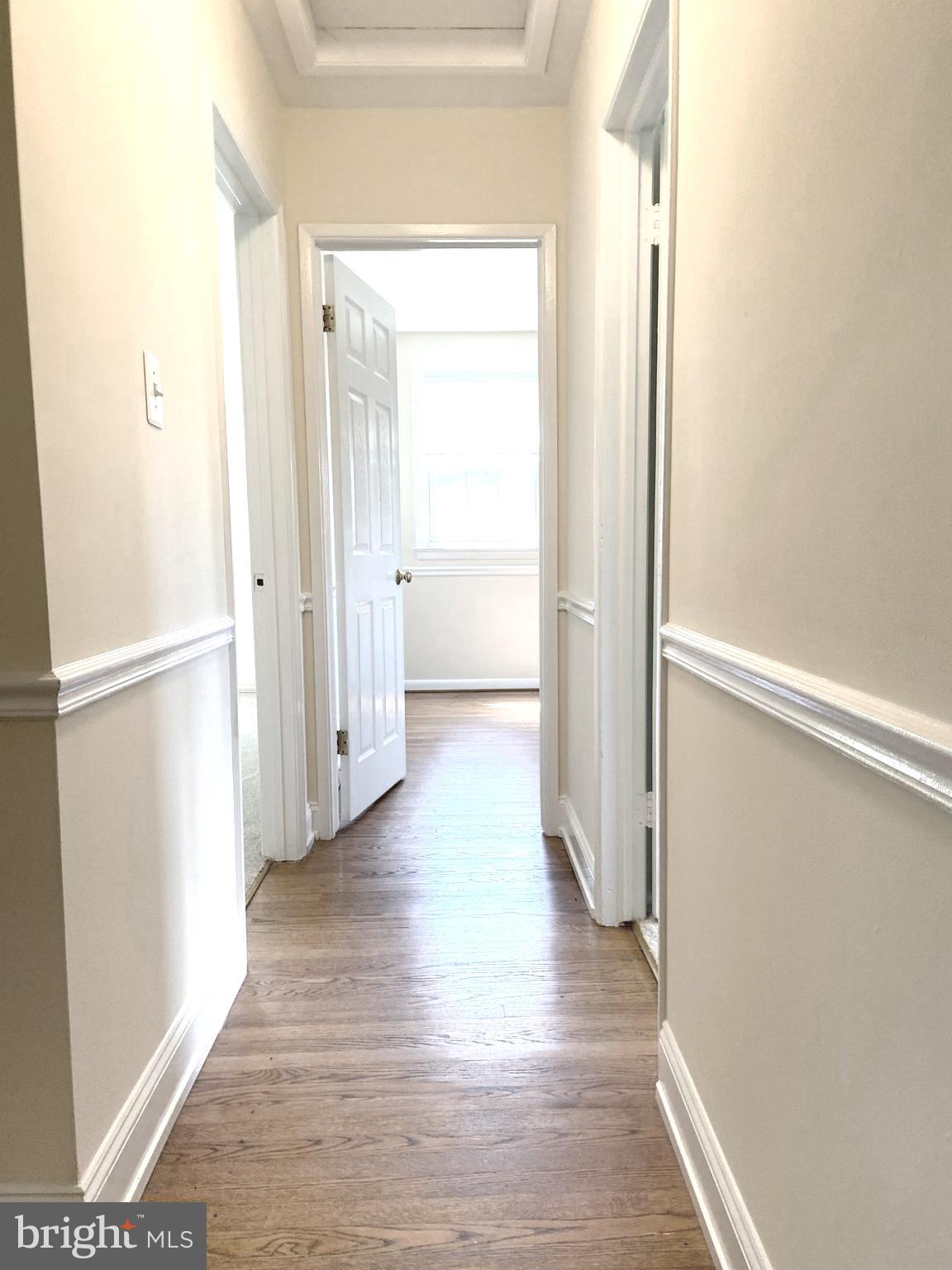 COUNTRY CLUB MANOR - Residential Lease