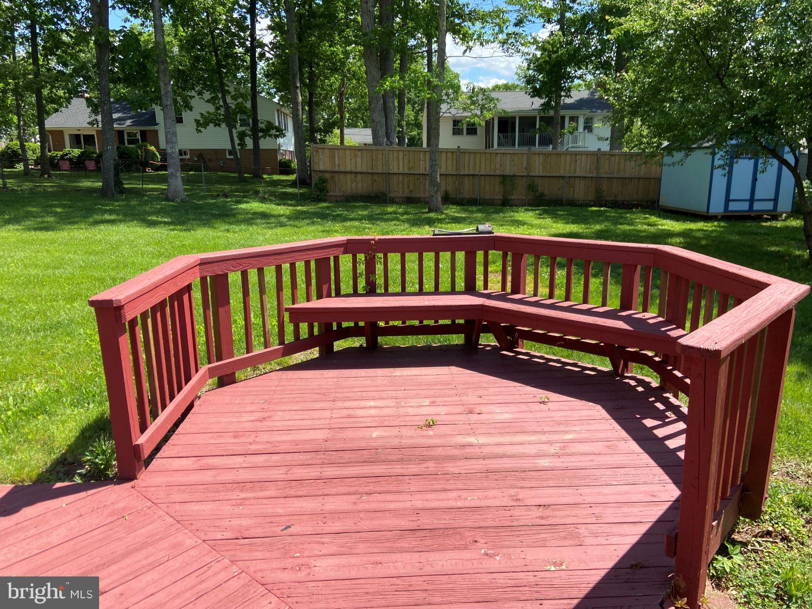 COUNTRY CLUB MANOR - Residential Lease