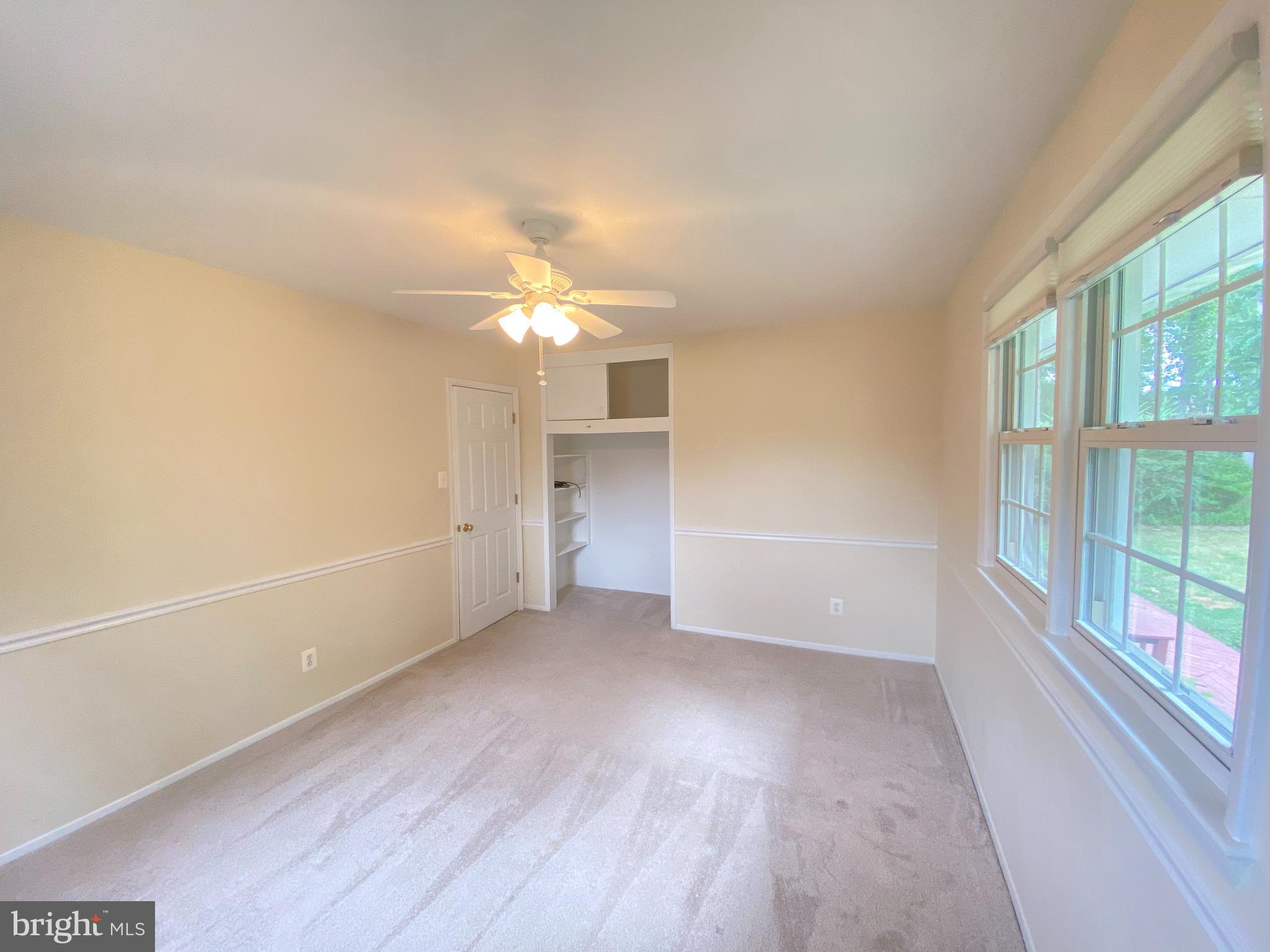 COUNTRY CLUB MANOR - Residential Lease