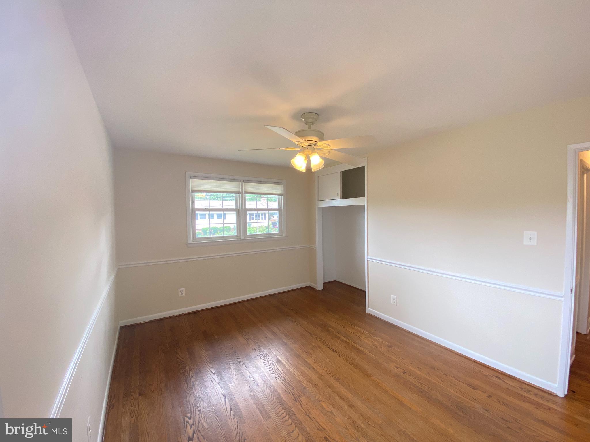 COUNTRY CLUB MANOR - Residential Lease