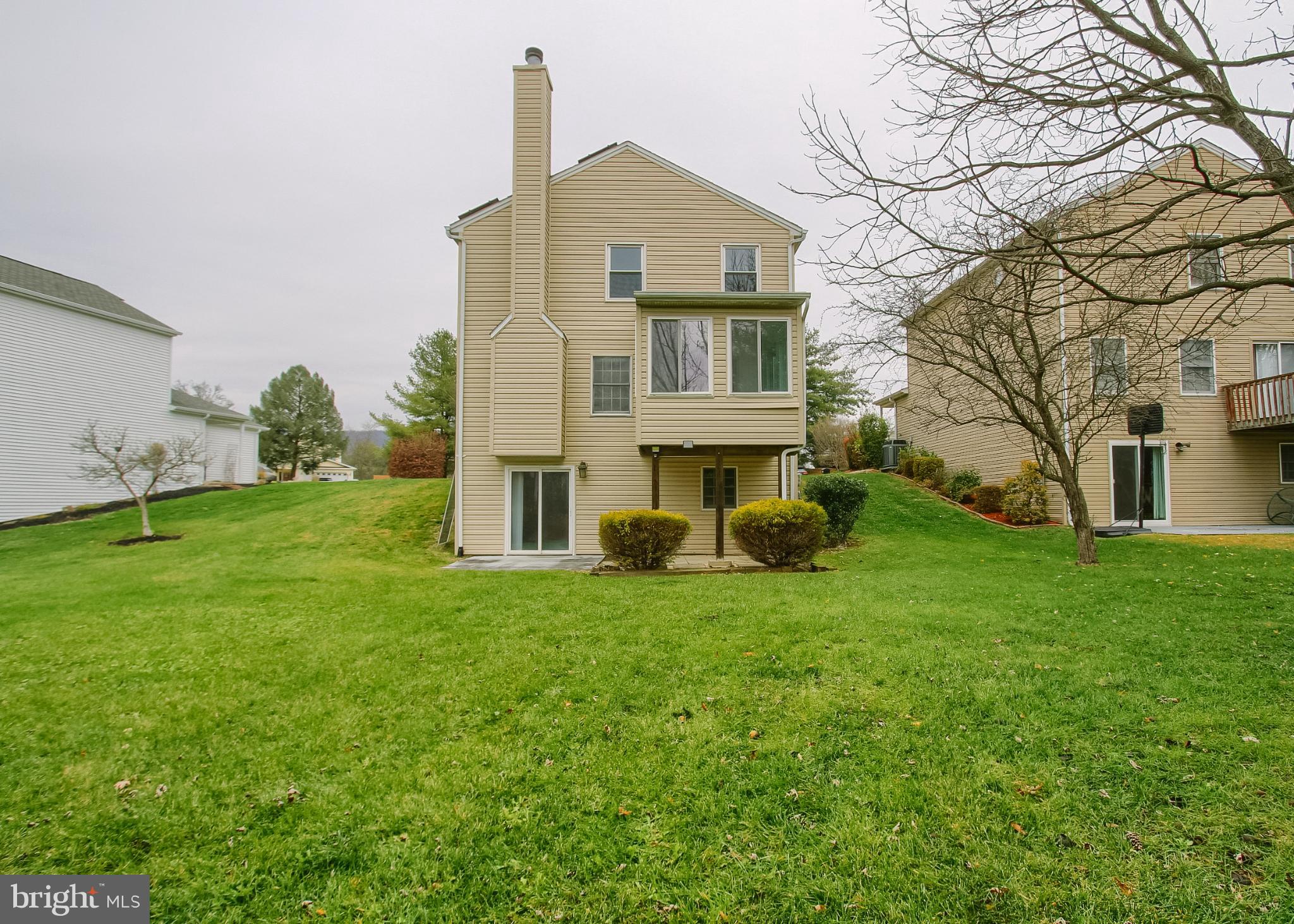 BLUE MEADOW FARMS - Residential