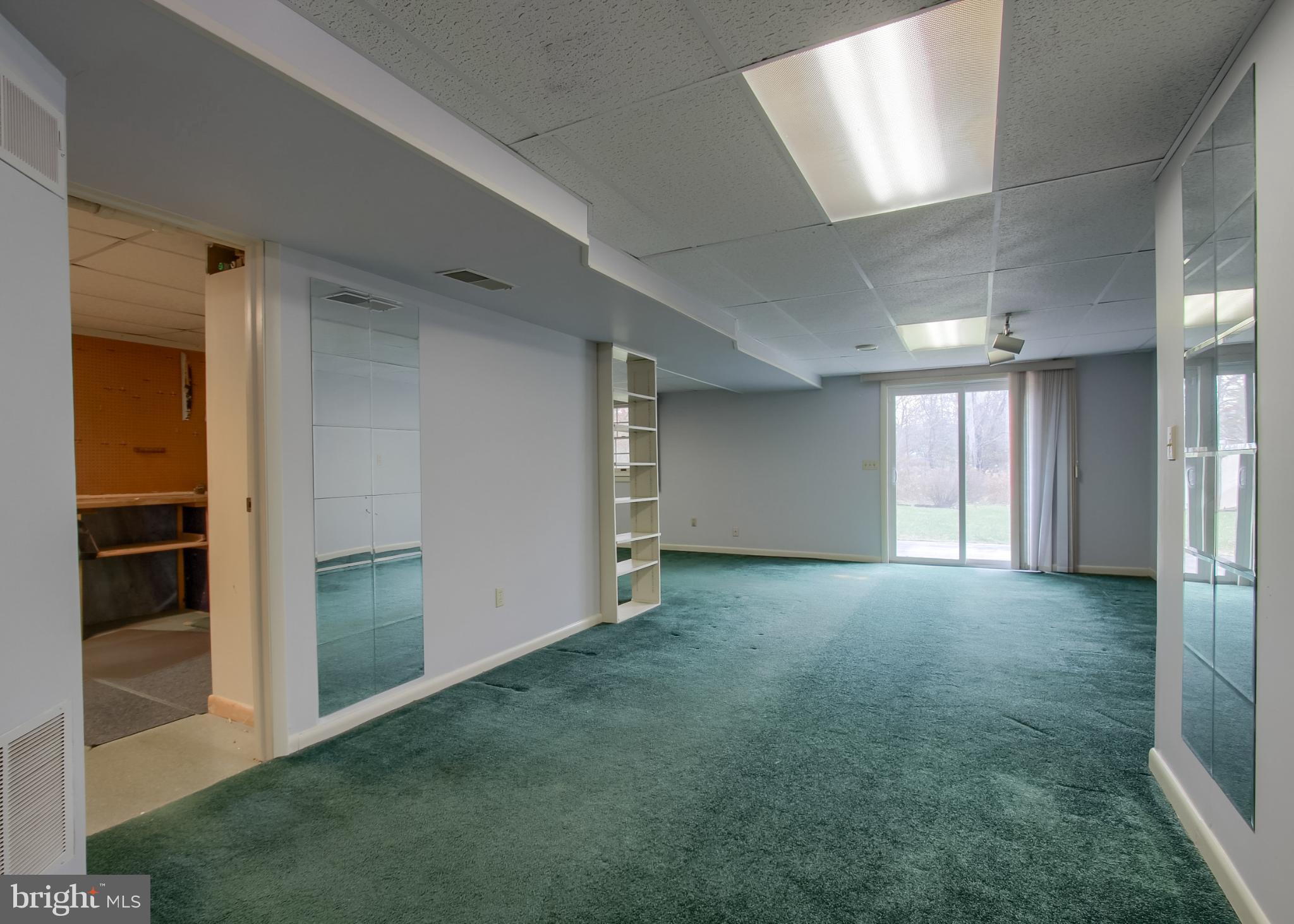 BLUE MEADOW FARMS - Residential