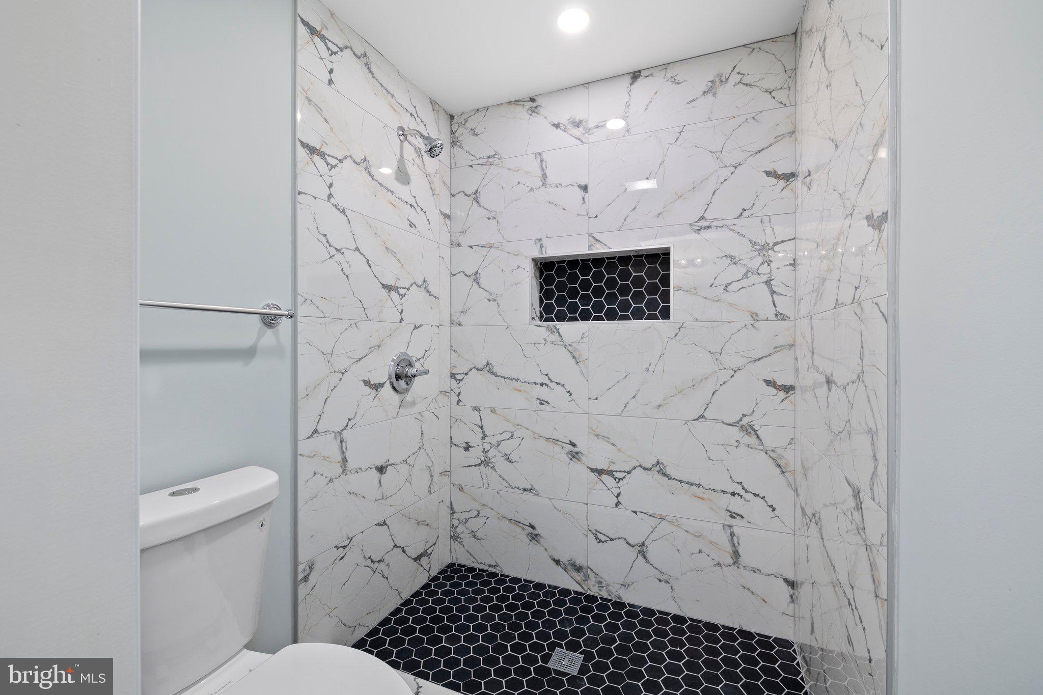 INDIAN QUEEN EAST - Residential