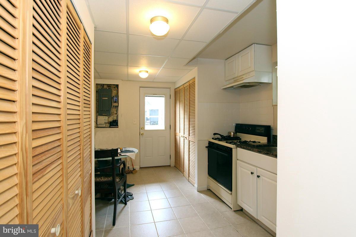 CALVERTON-ADDN - Residential