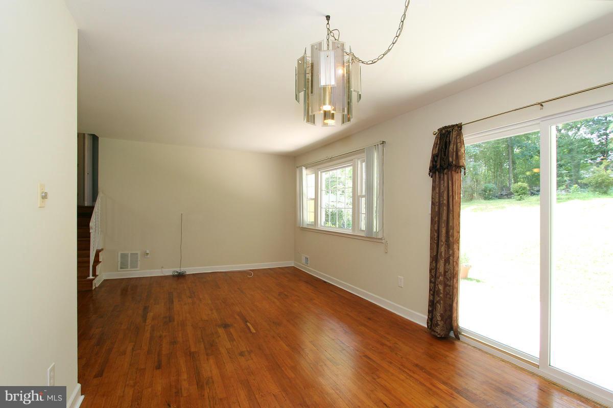 CALVERTON-ADDN - Residential