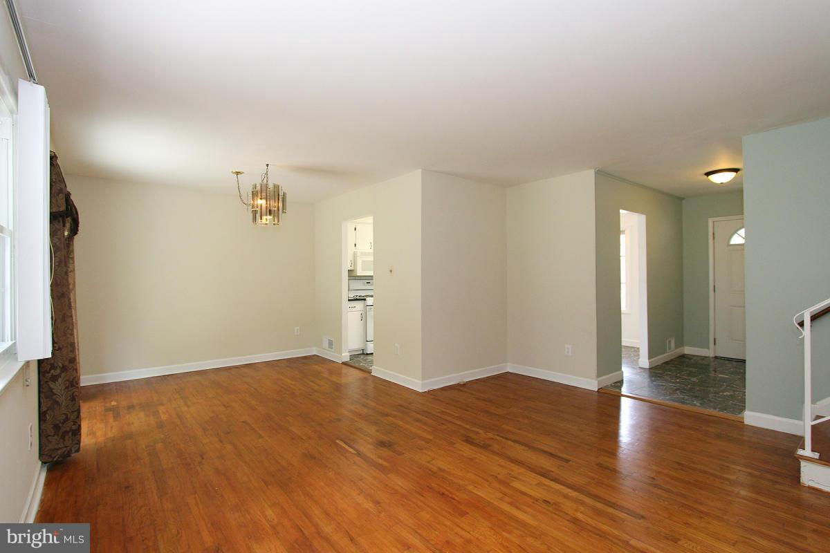 CALVERTON-ADDN - Residential