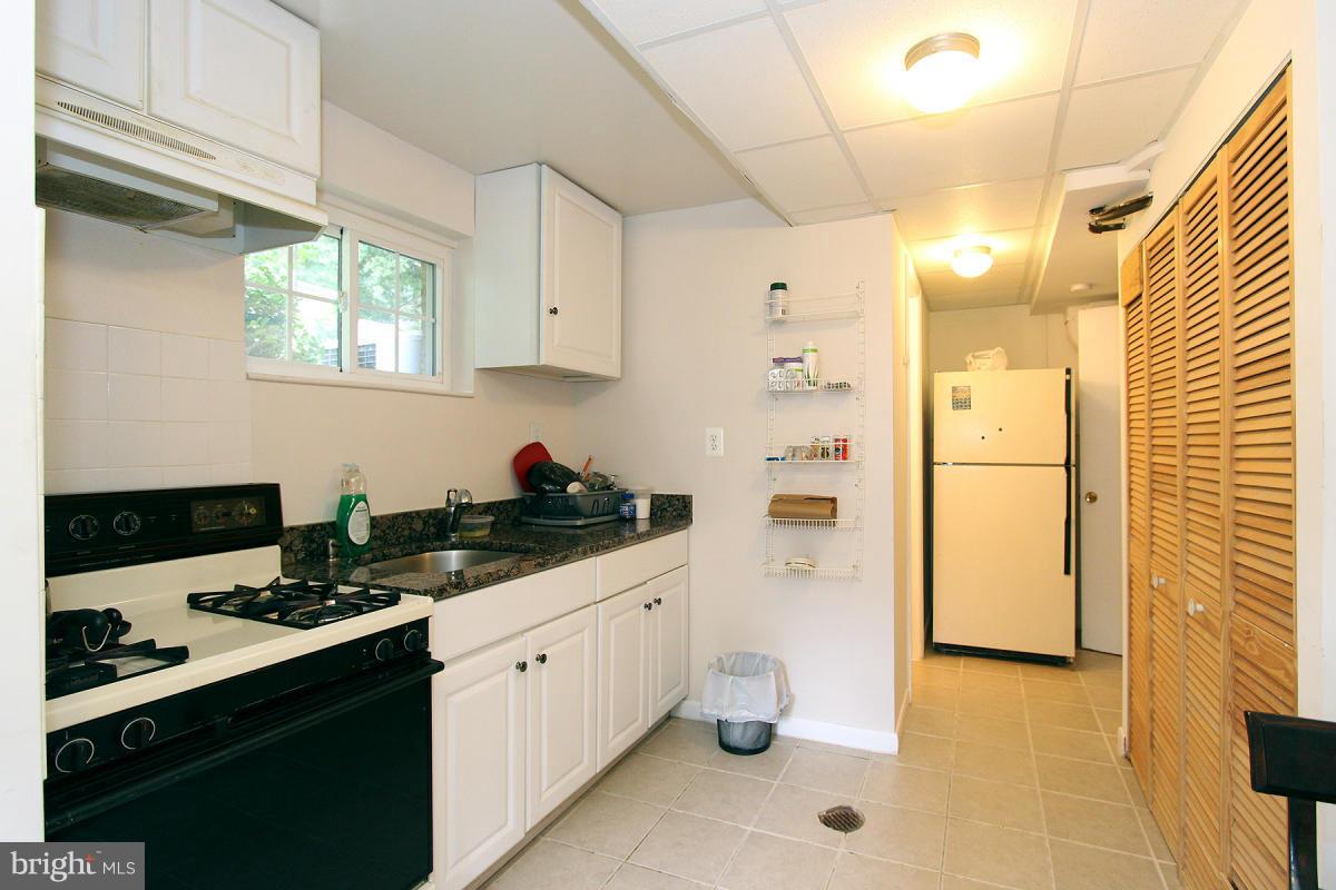 CALVERTON-ADDN - Residential