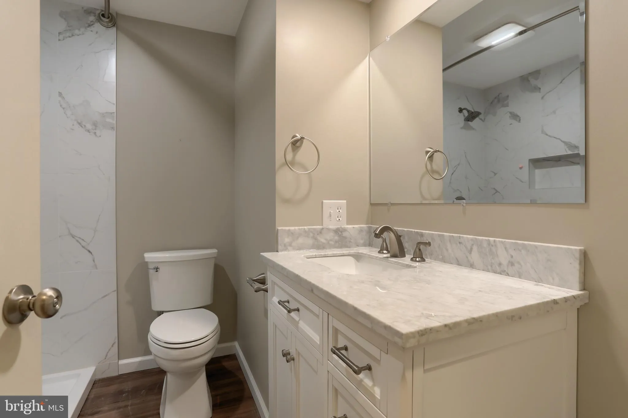 Palmyra, Pennsylvania 17078, United States, 5 Bedrooms Bedrooms, ,4 BathroomsBathrooms,Residential,Pending,175364