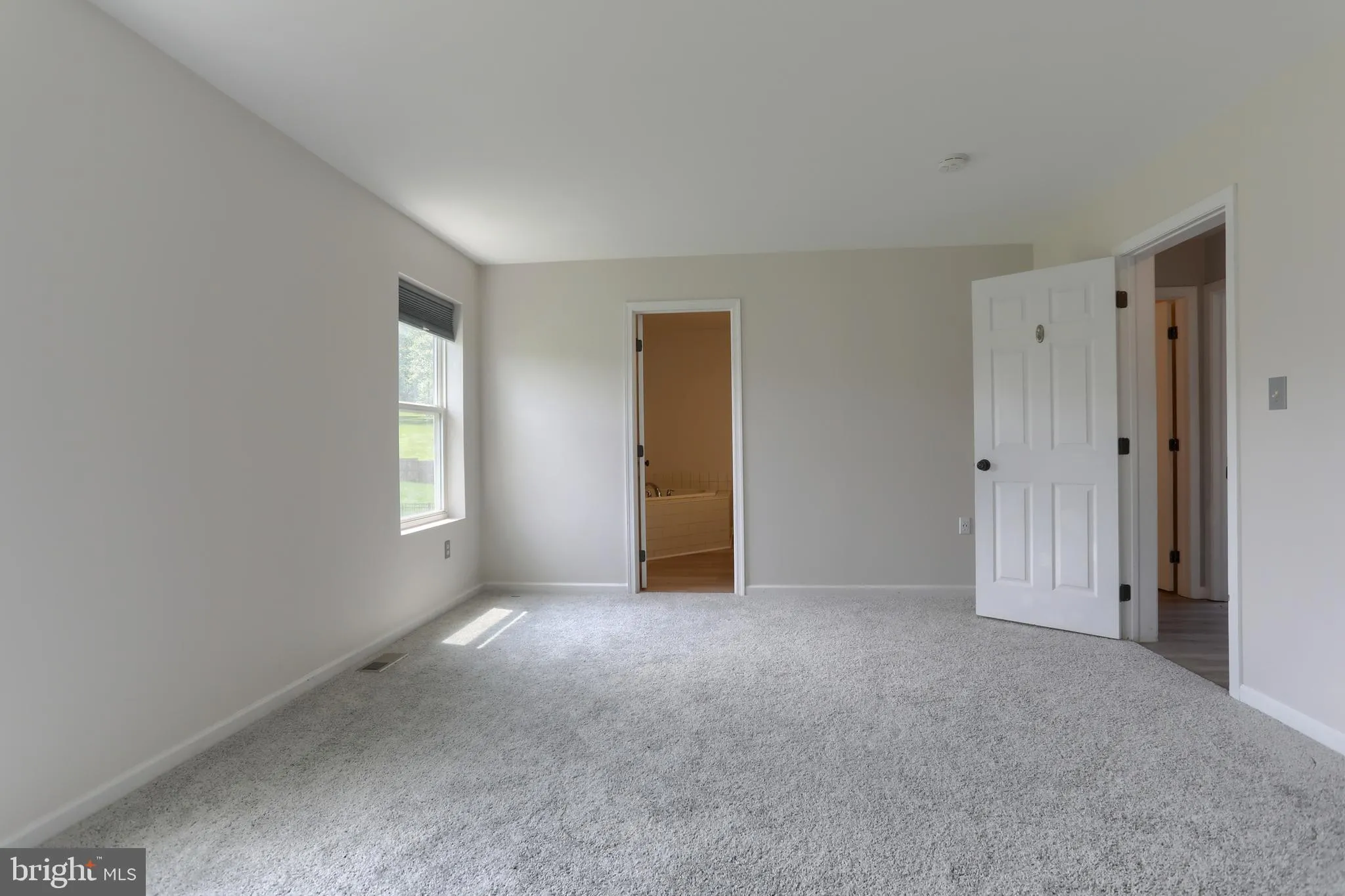 Palmyra, Pennsylvania 17078, United States, 5 Bedrooms Bedrooms, ,4 BathroomsBathrooms,Residential,Pending,175364