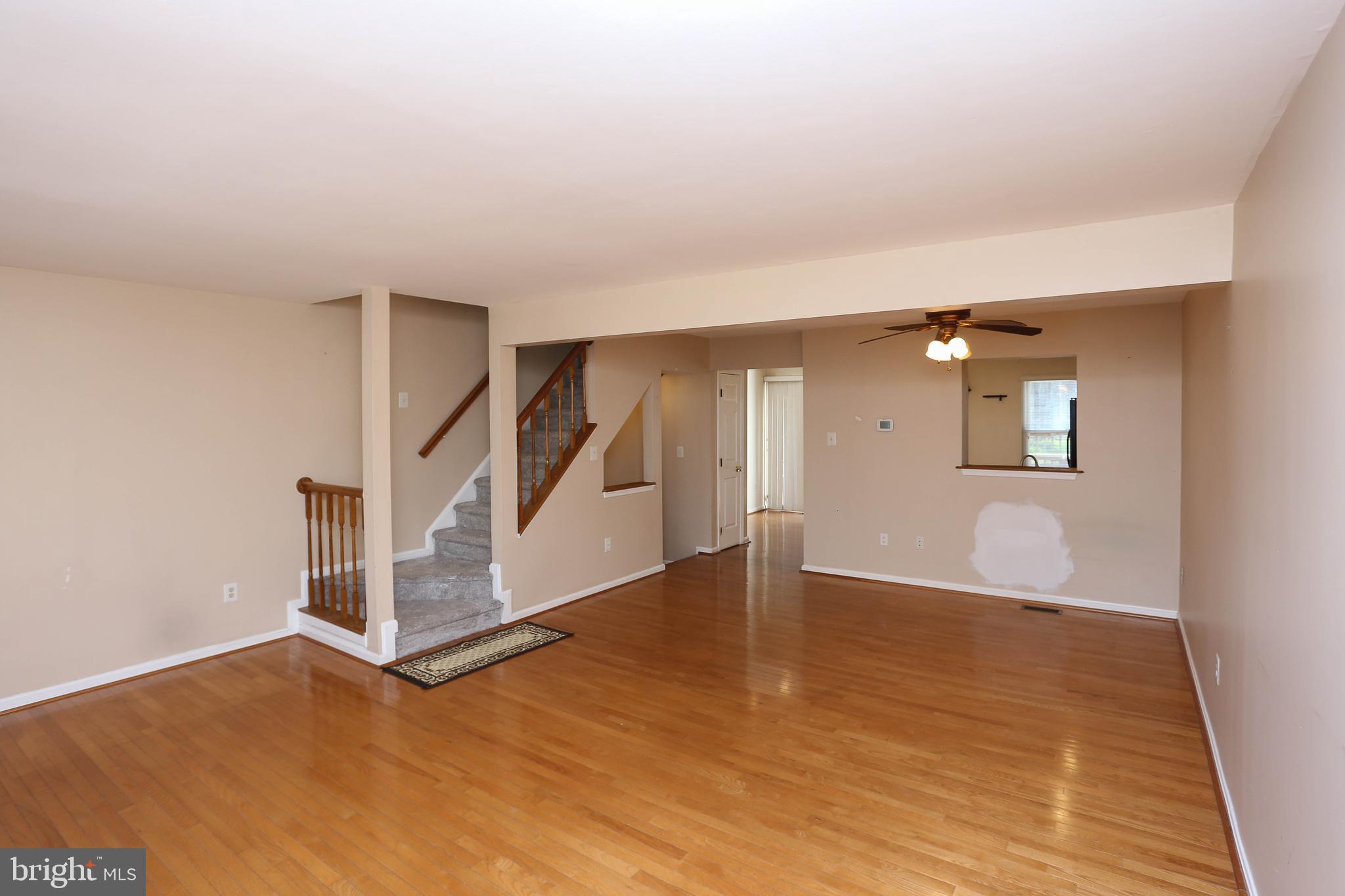 RIVERCHASE - Residential