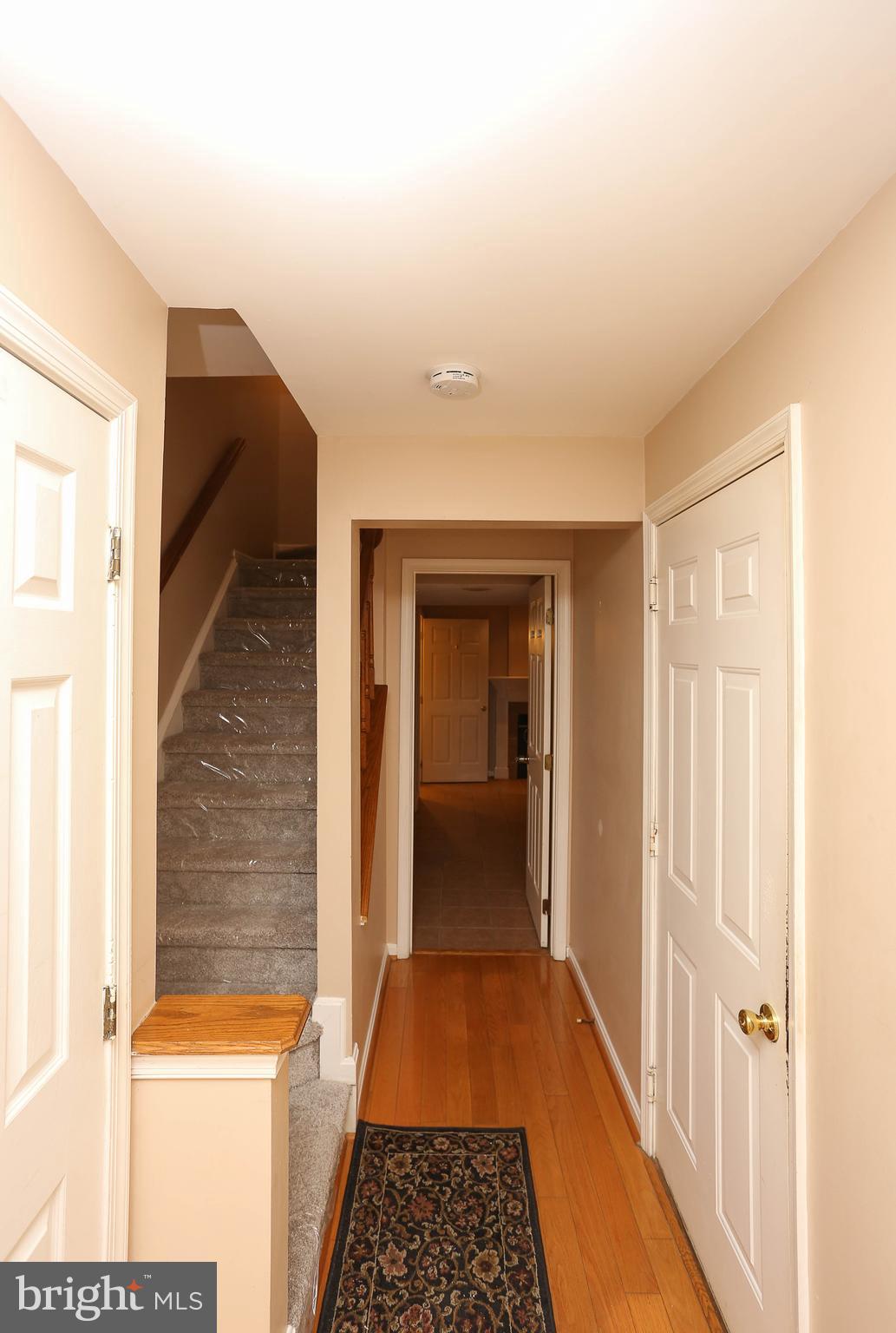 RIVERCHASE - Residential