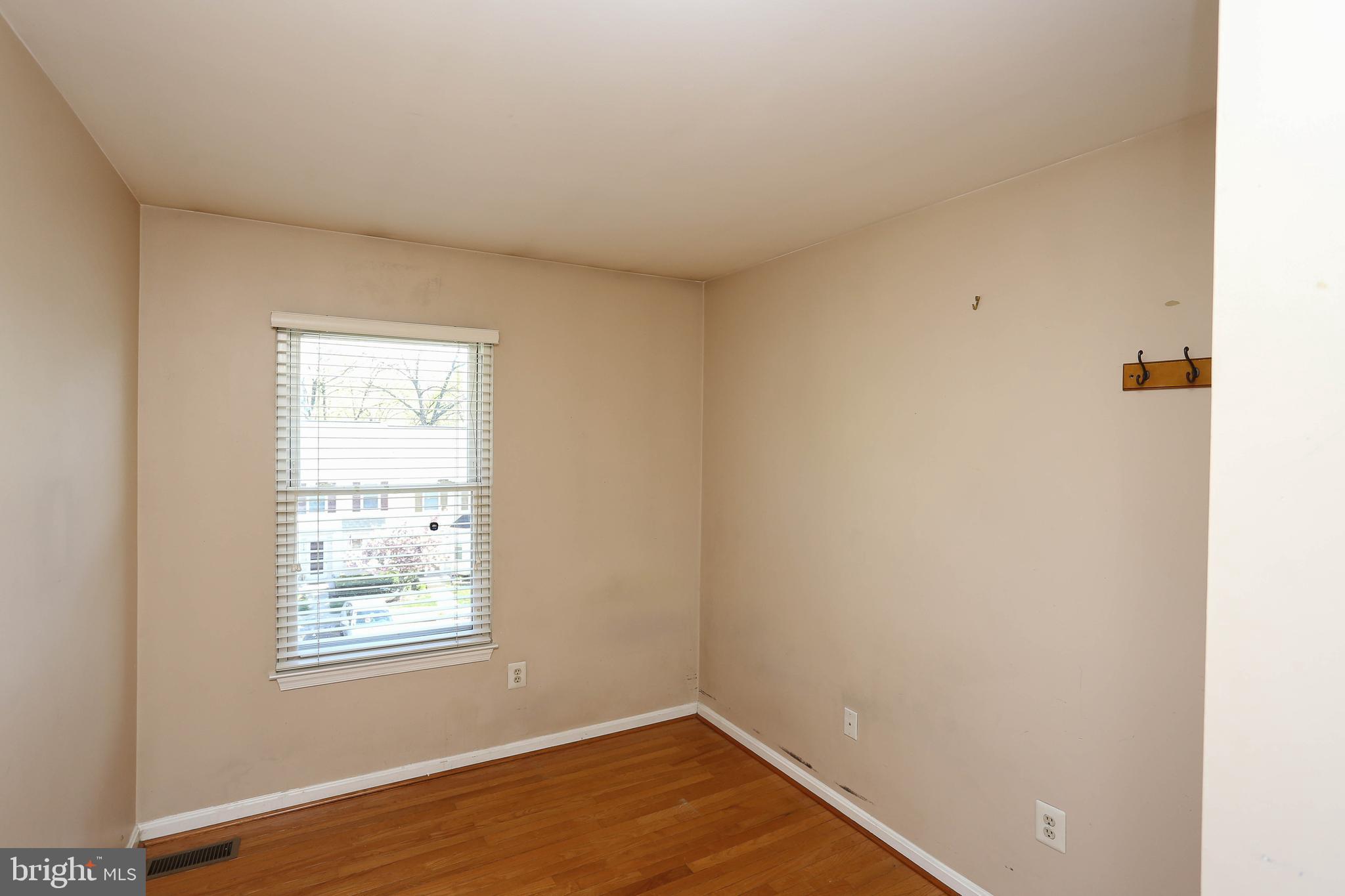 RIVERCHASE - Residential