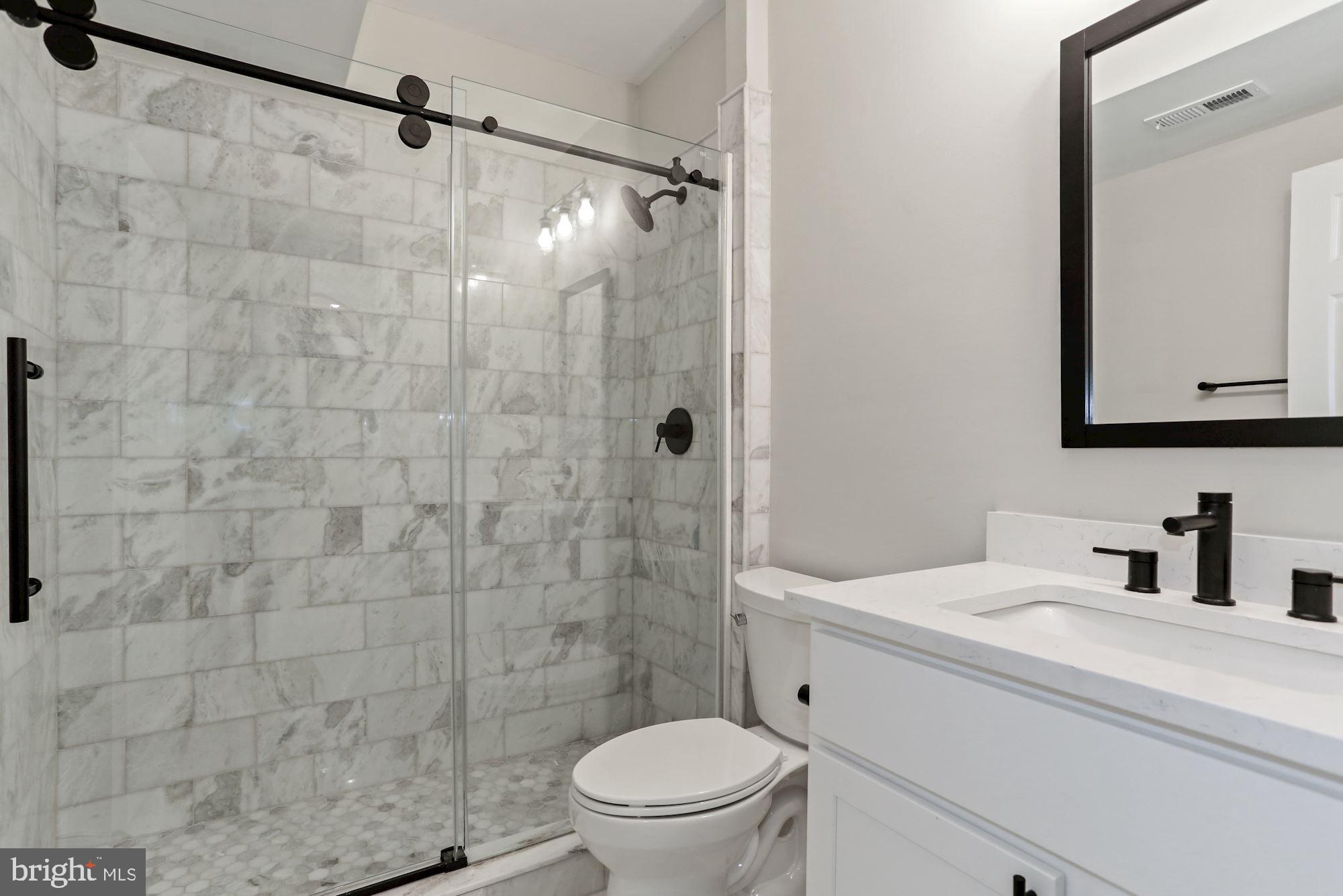 CHINQUAPIN MANOR - Residential