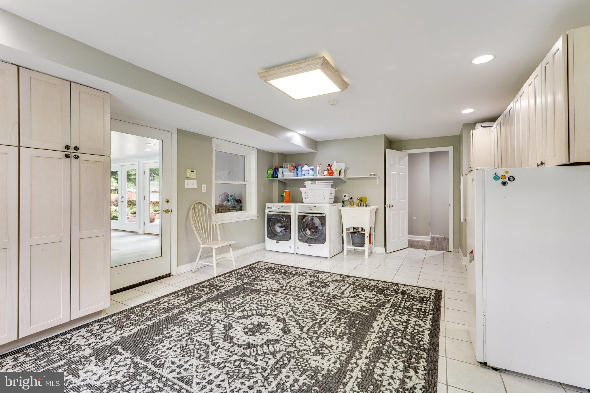 OAK SPRING VILLAGE - Residential