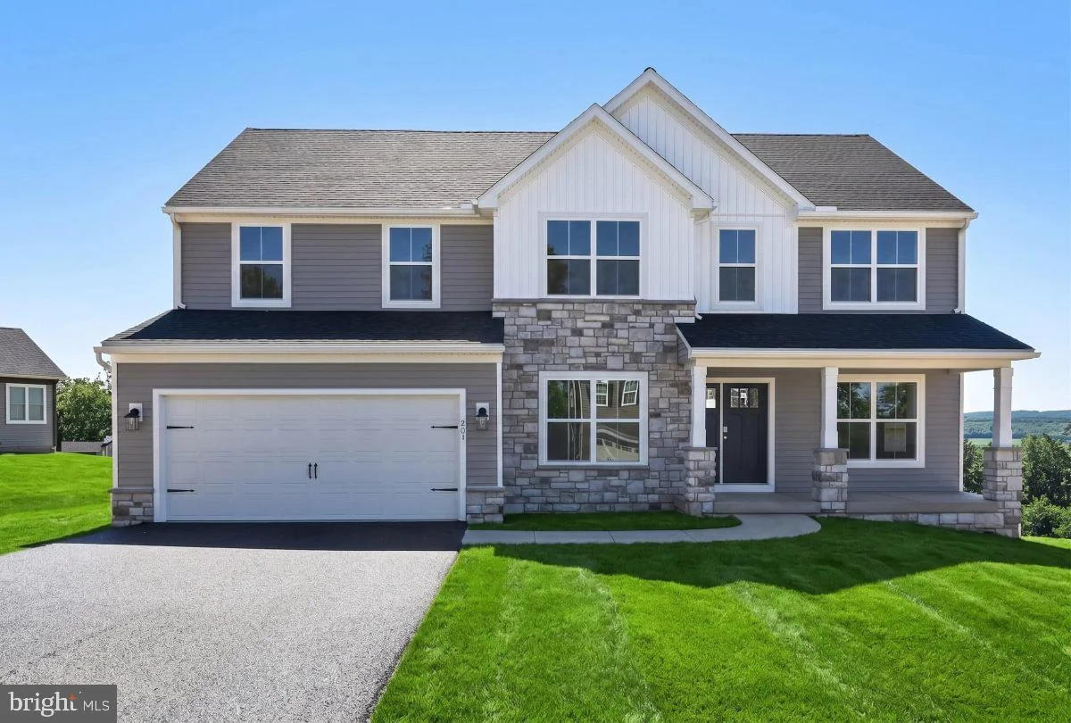 321 Greenwood Road