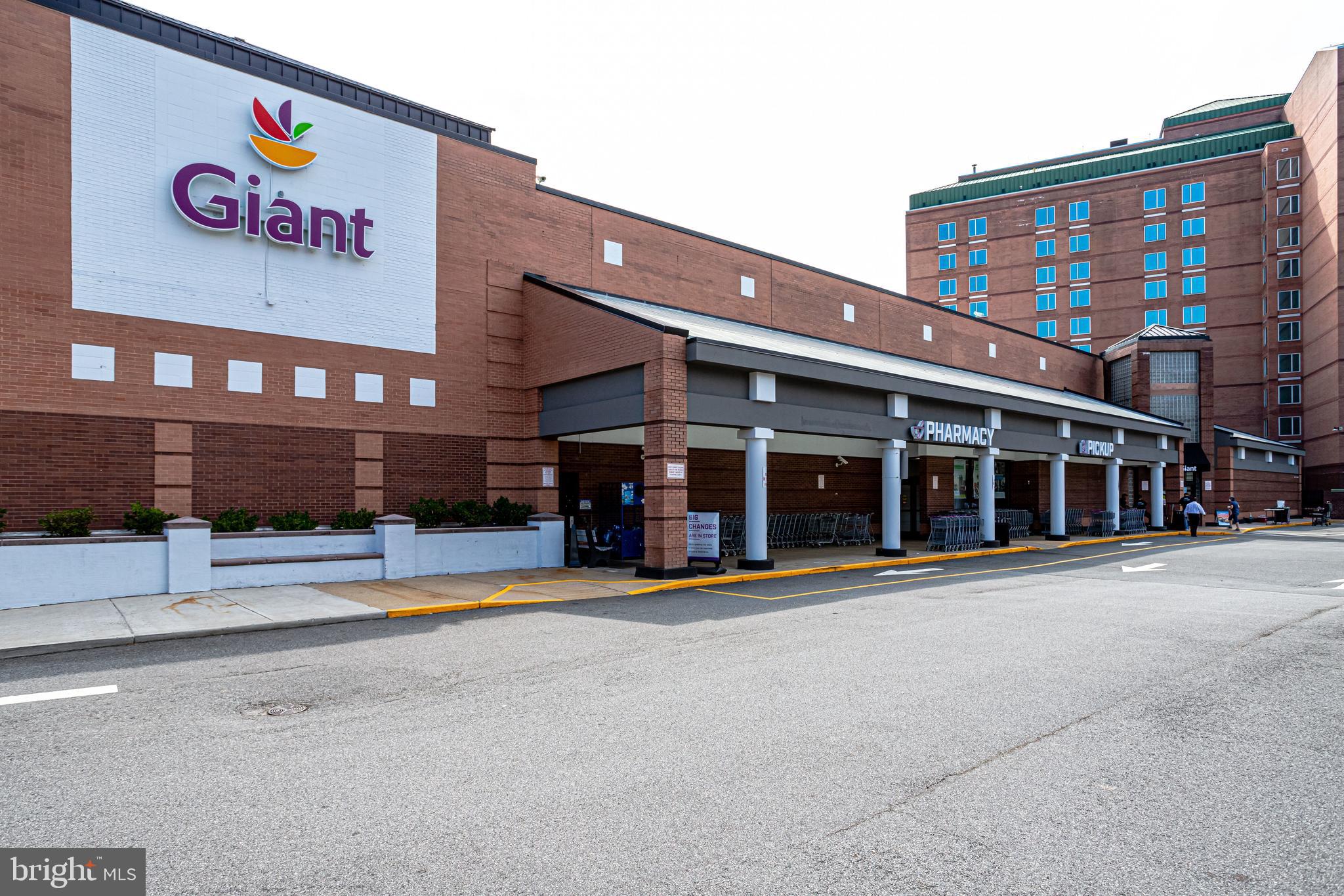 WENTWORTH PLACE - Residential Lease