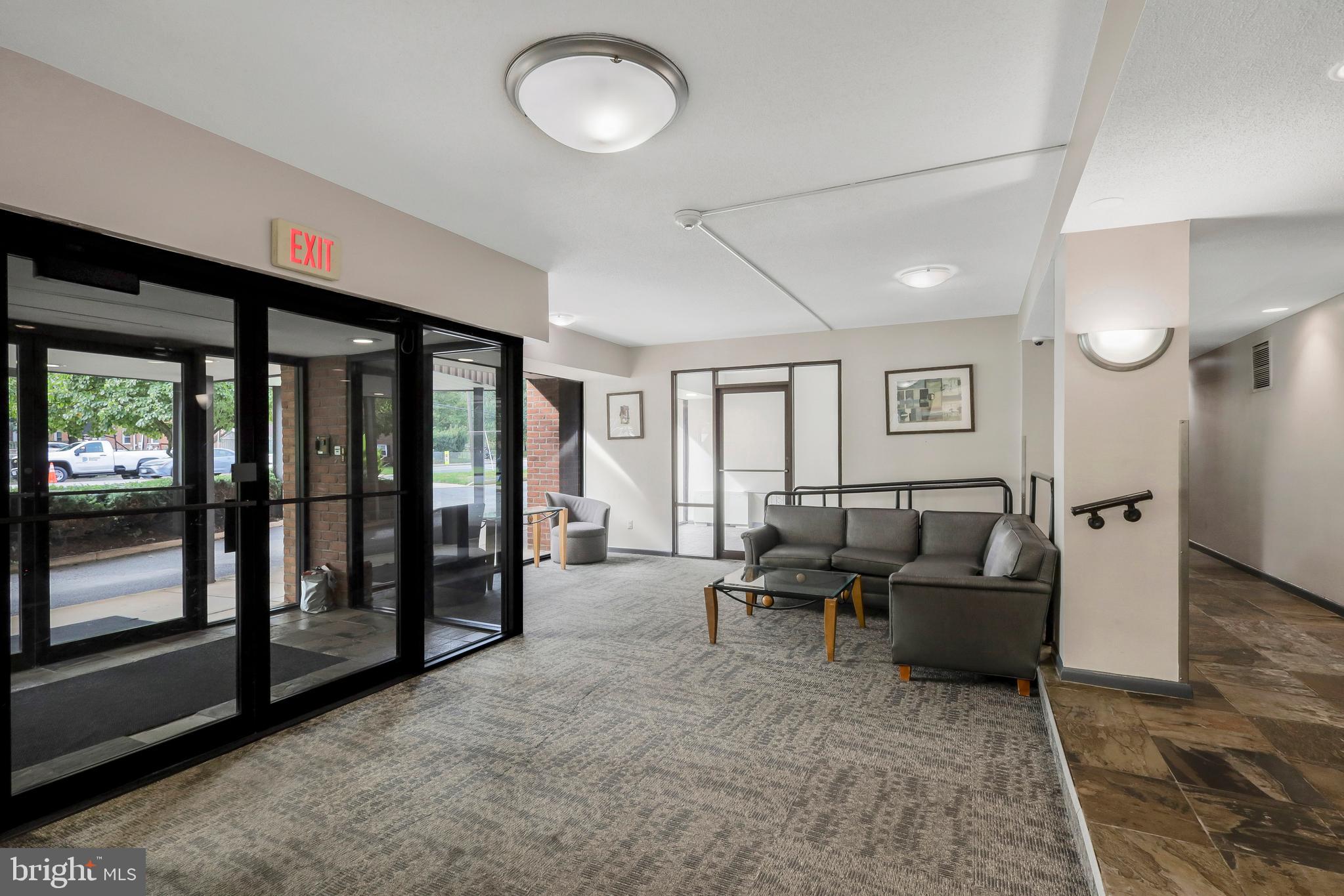 WENTWORTH PLACE - Residential Lease