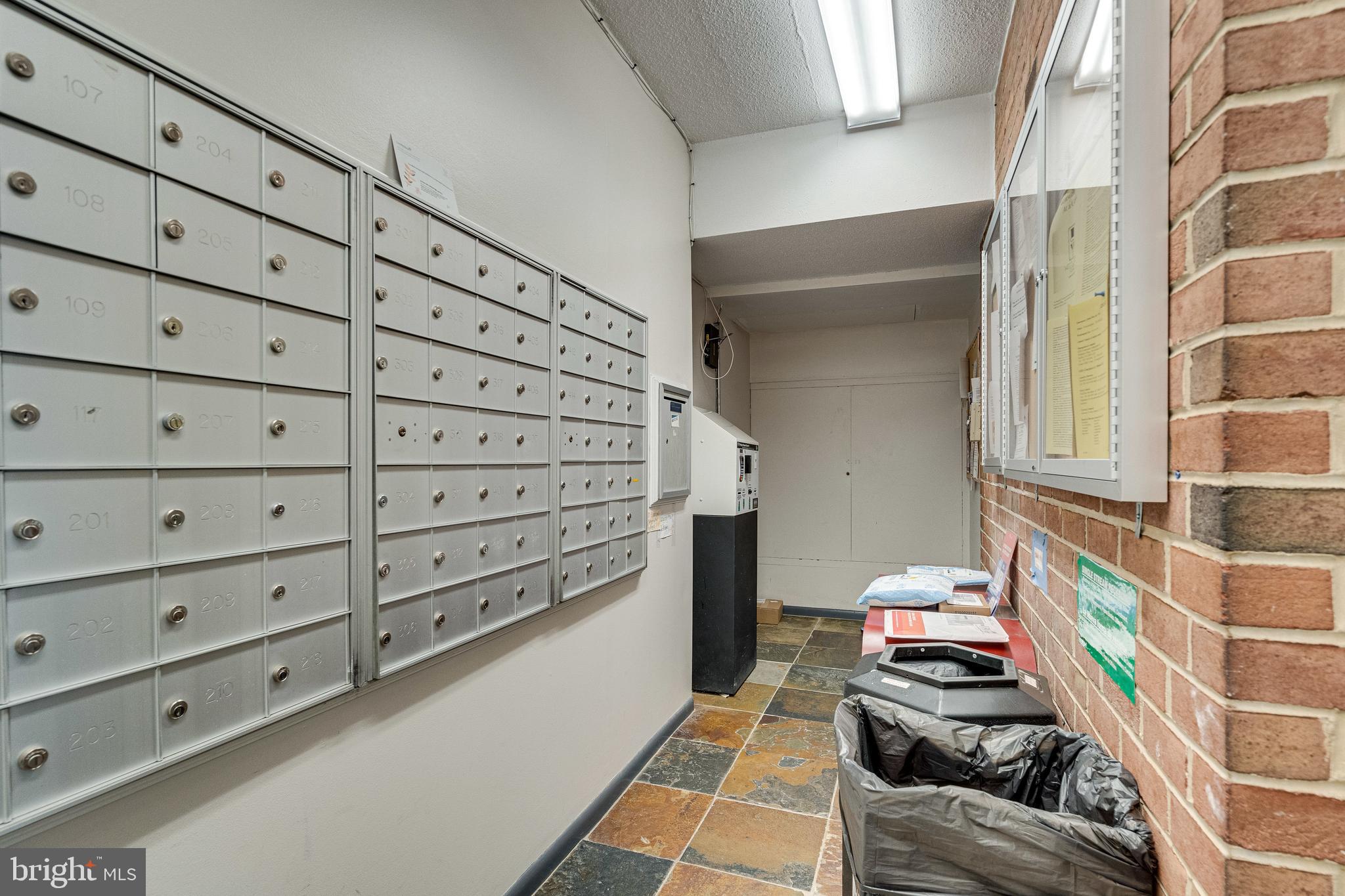 WENTWORTH PLACE - Residential Lease