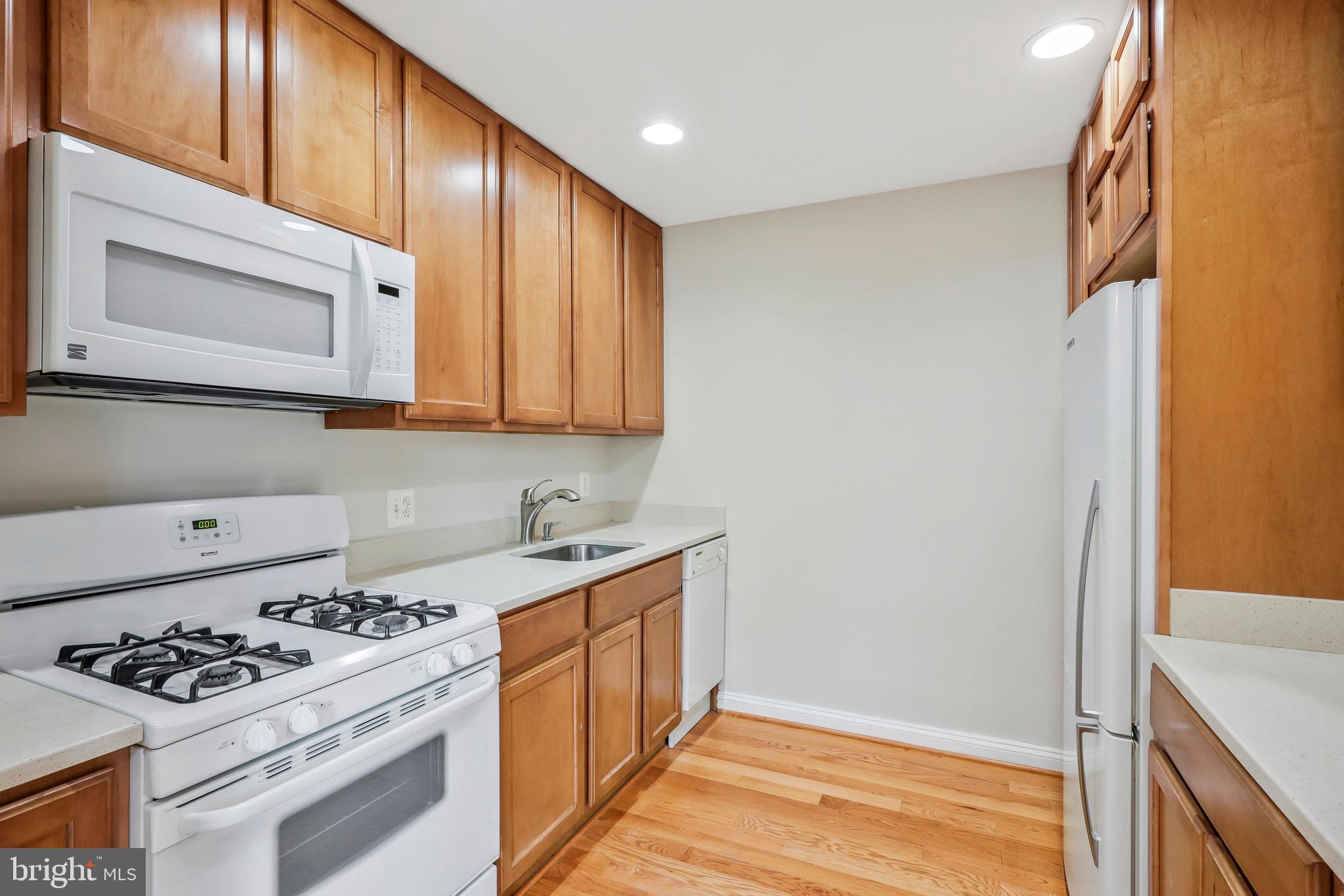 WENTWORTH PLACE - Residential Lease