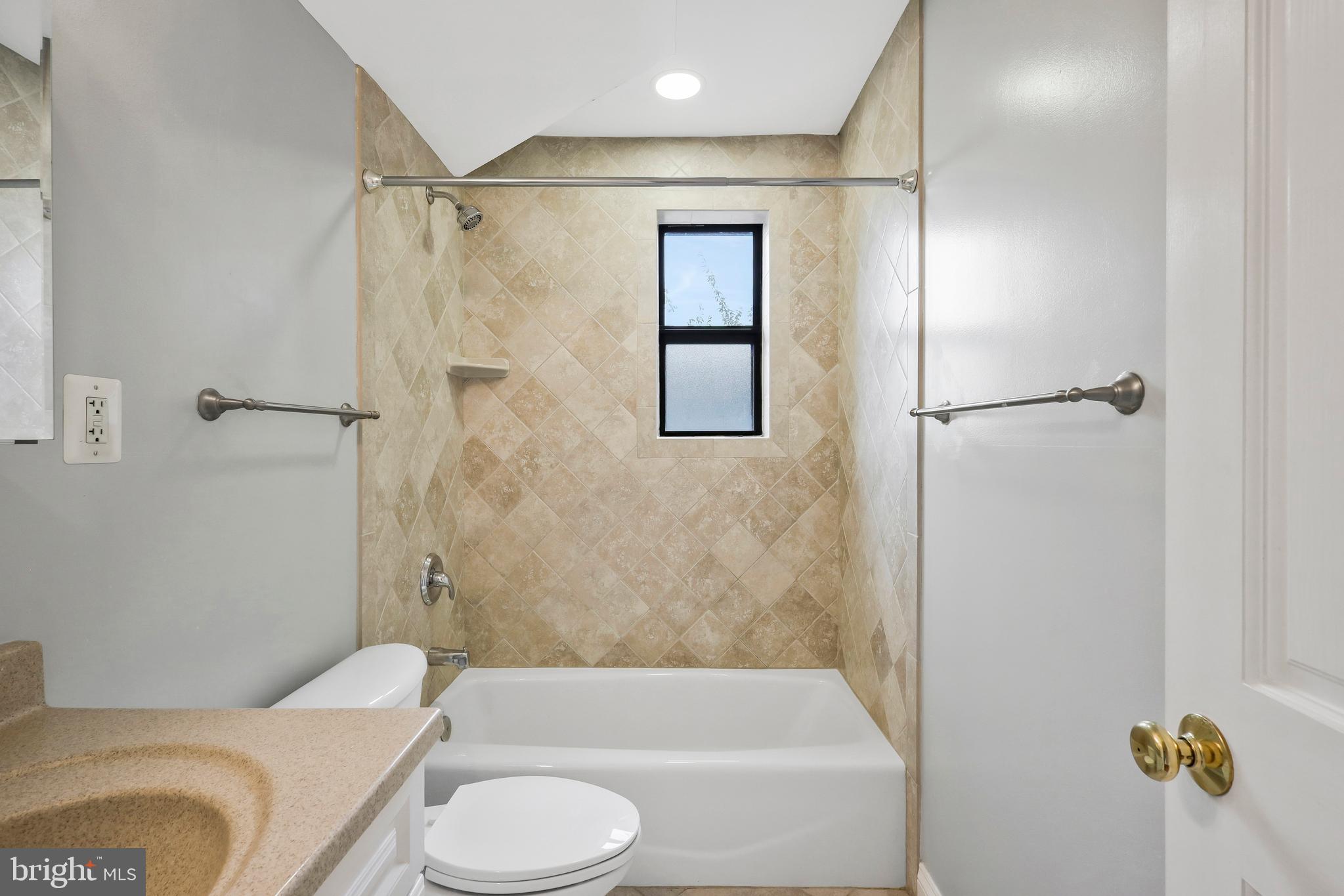 WENTWORTH PLACE - Residential Lease